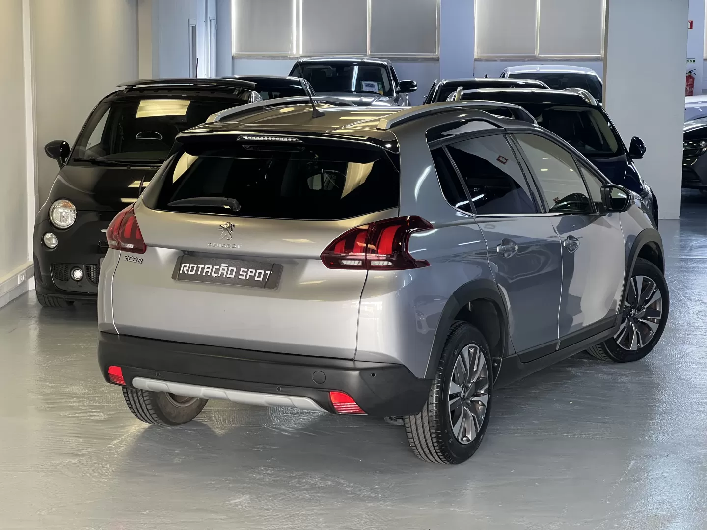 Peugeot 2008 1.2 PureTech Allure EAT6 - foto 4