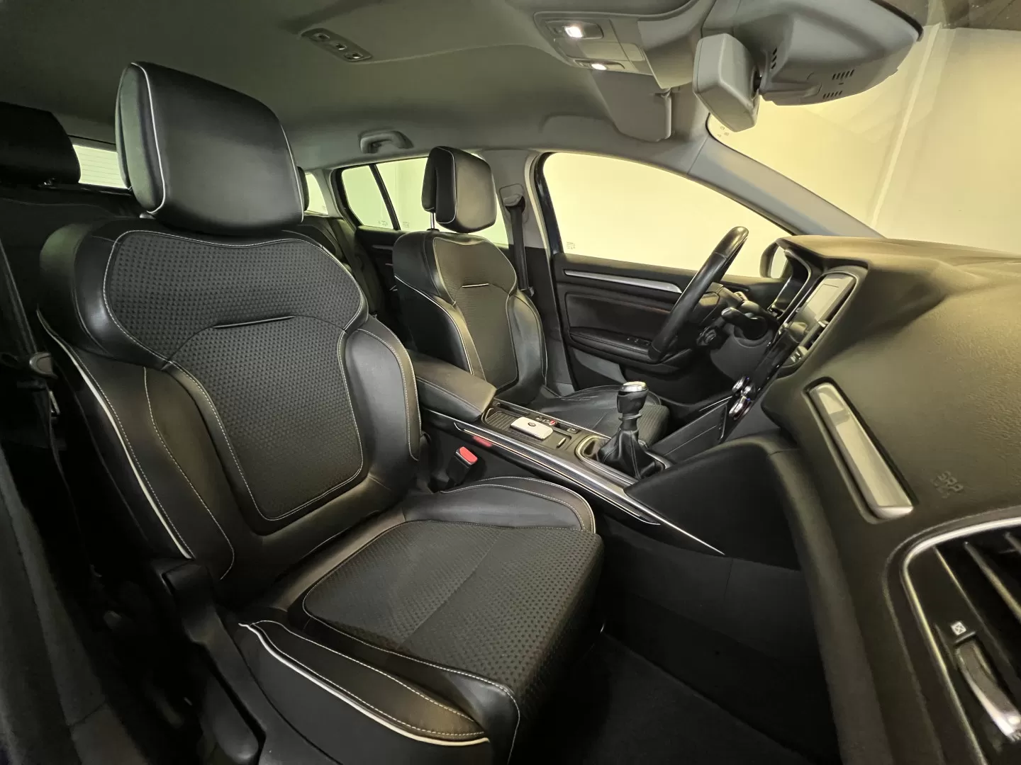 Renault Mégane Sport Tourer 1.5 dCi Bose Edition SS - foto 6