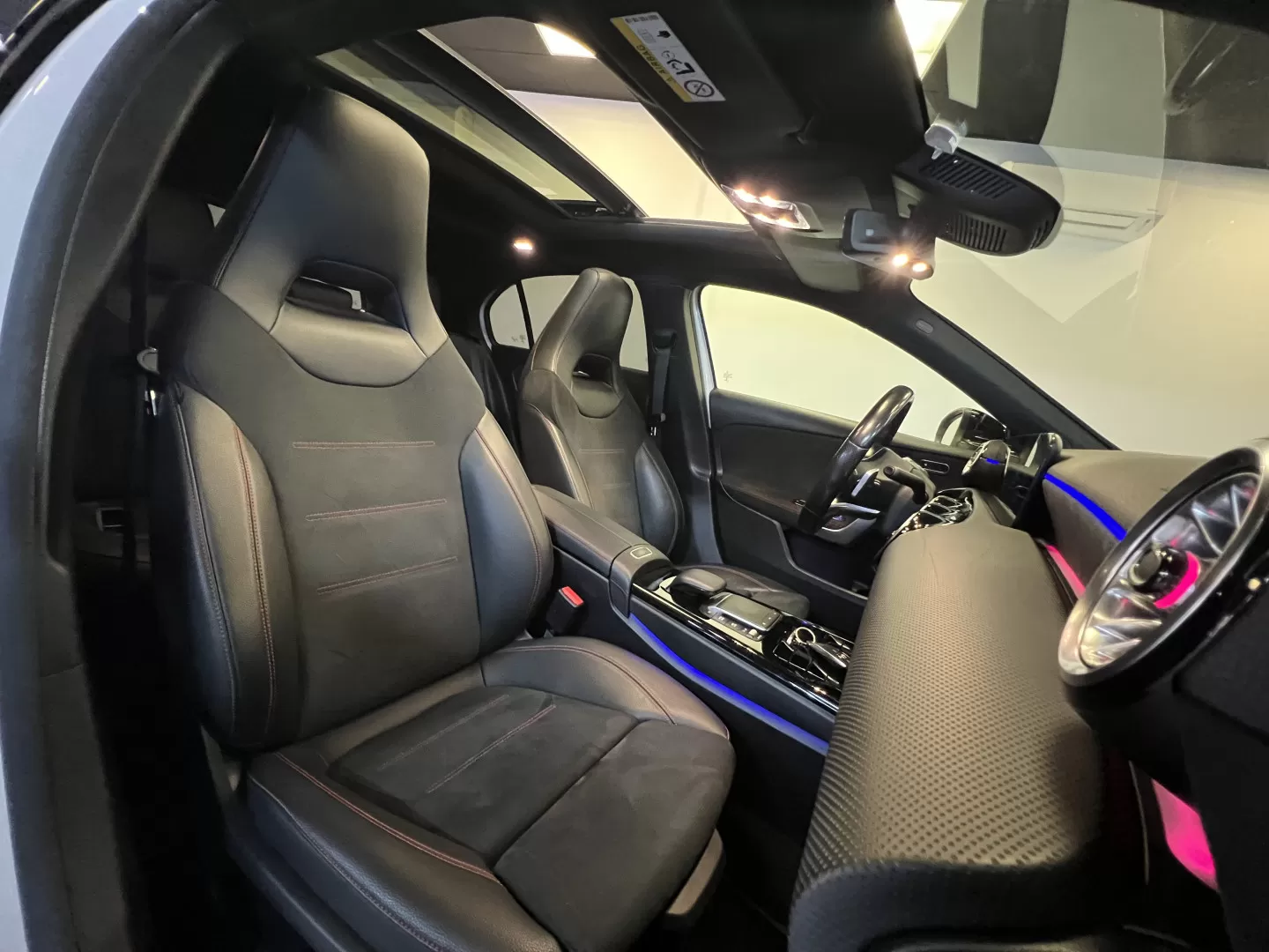 Mercedes-Benz A 250 e 8G-DCT AMG Line - foto 7