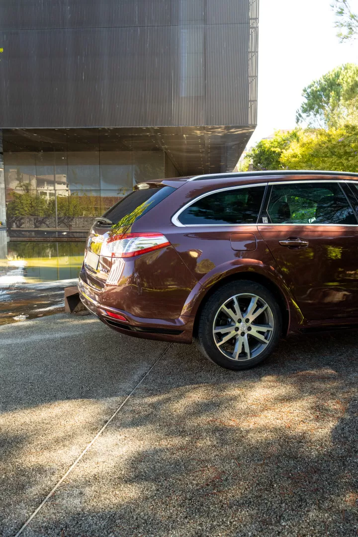 Peugeot 508 RXH 2.0 HDi Hybrid4 2-Tronic - foto 4