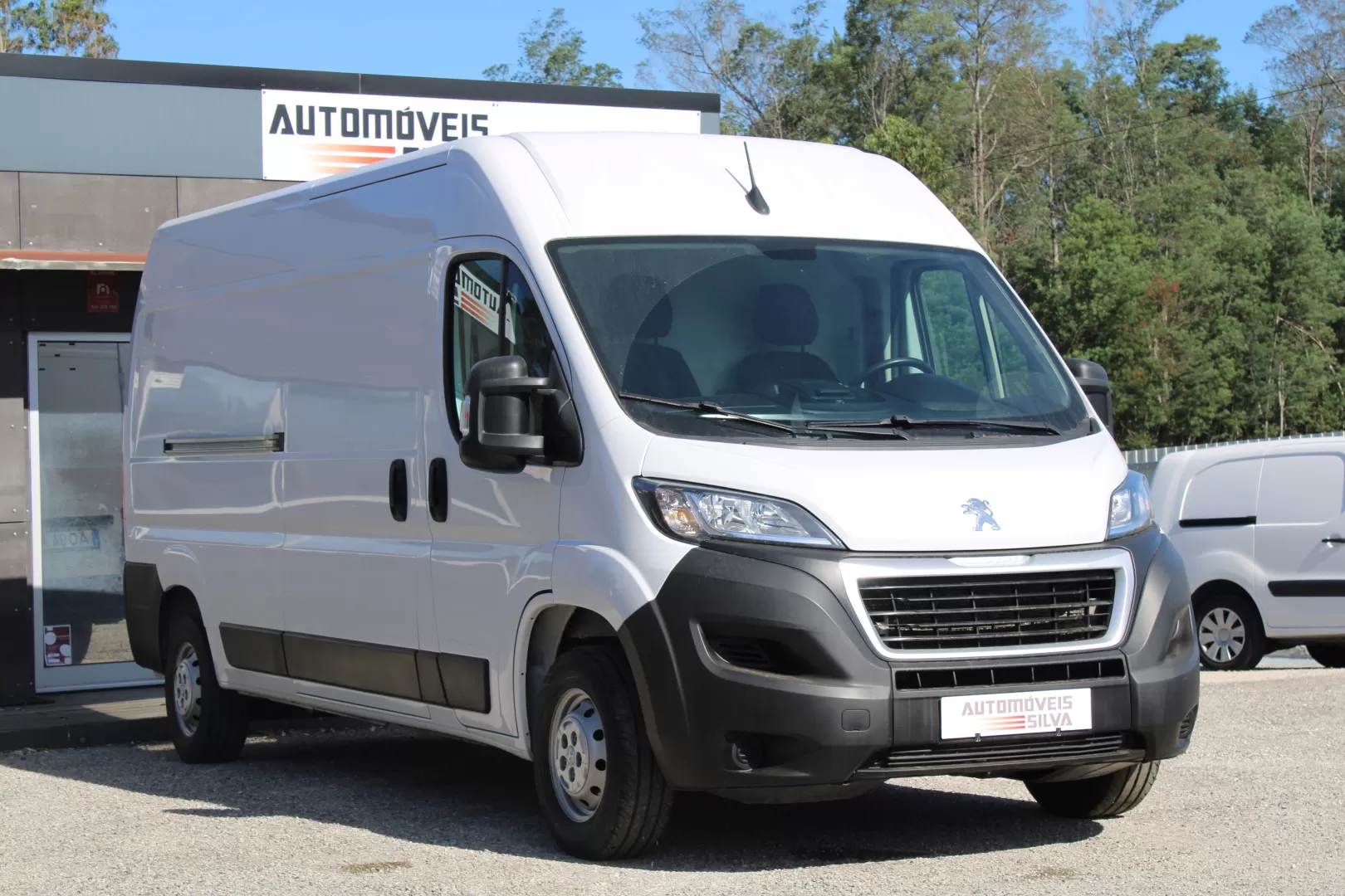 Peugeot  Boxer 2.2 BlueHDI L3H2 Premium - foto 5