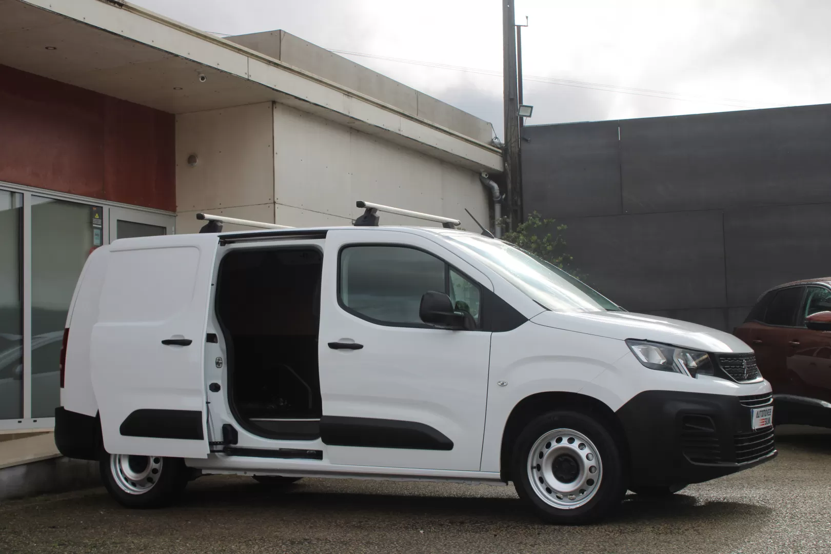 Peugeot  Partner 1.5 BlueHDI Longa c/Barras Tejadilho - foto 7