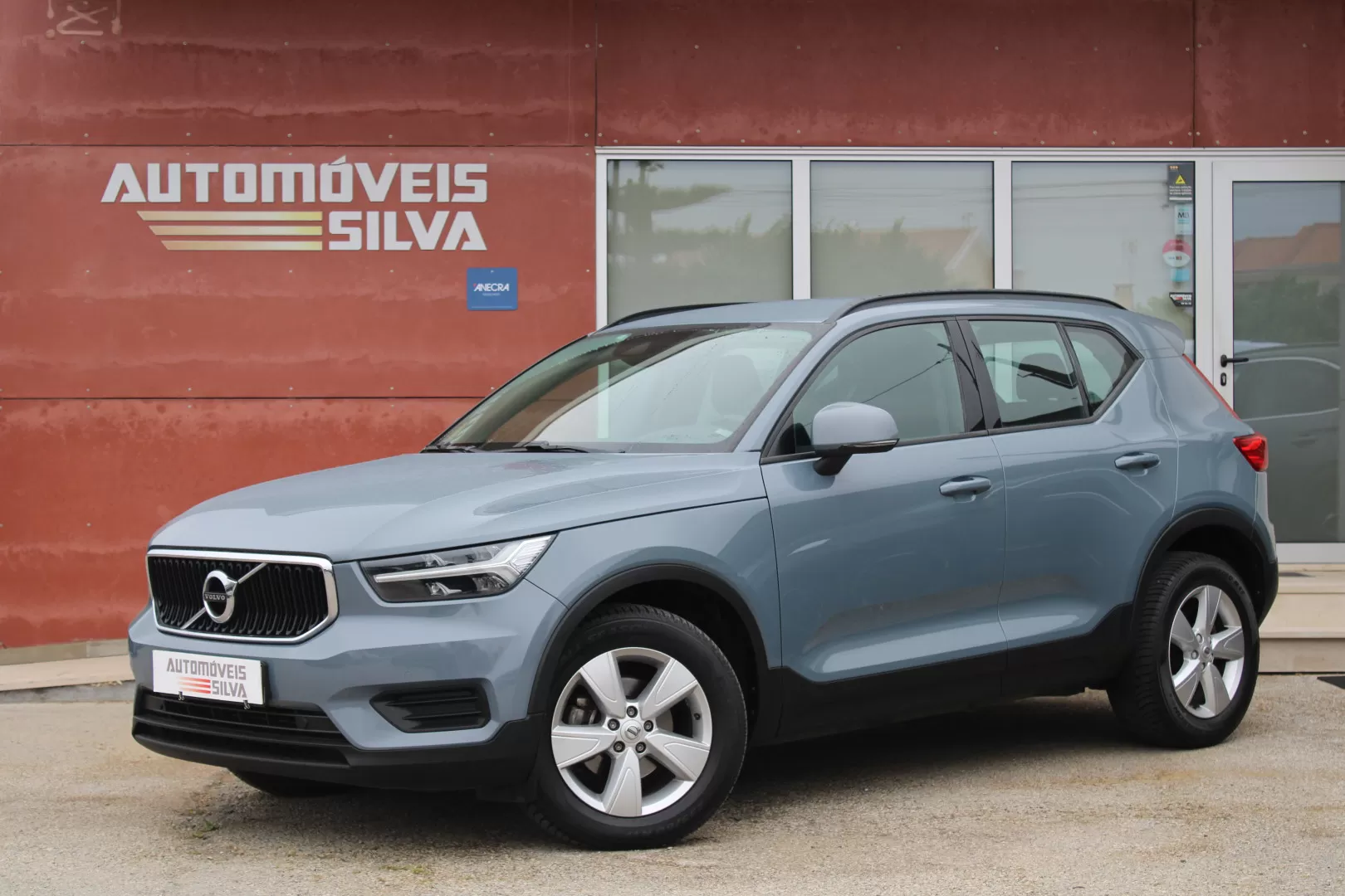 Volvo XC 40 2.0 D3 Momentum Geartronic - foto 2