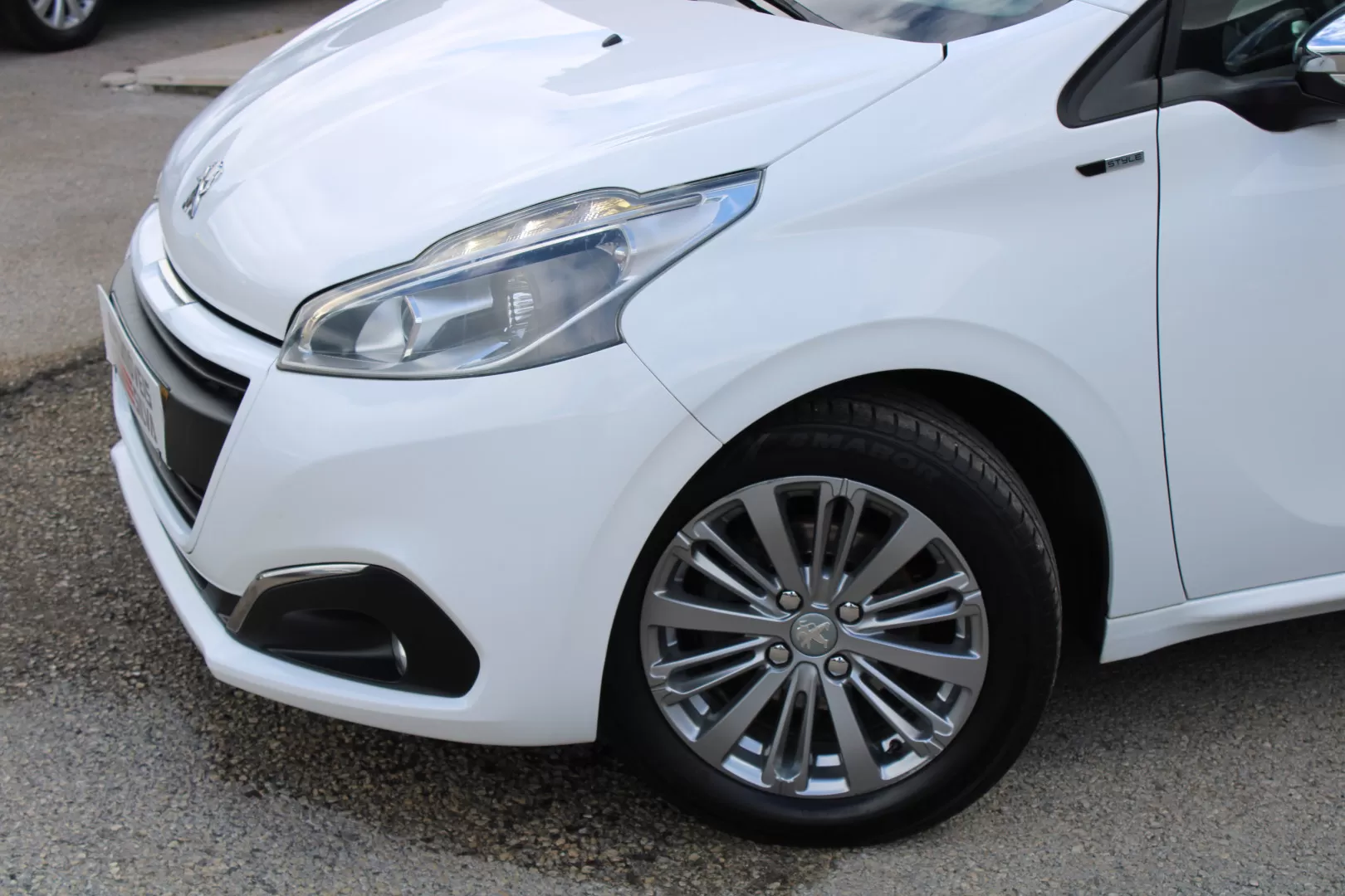 Peugeot 208 1.2 PureTech Style - foto 4