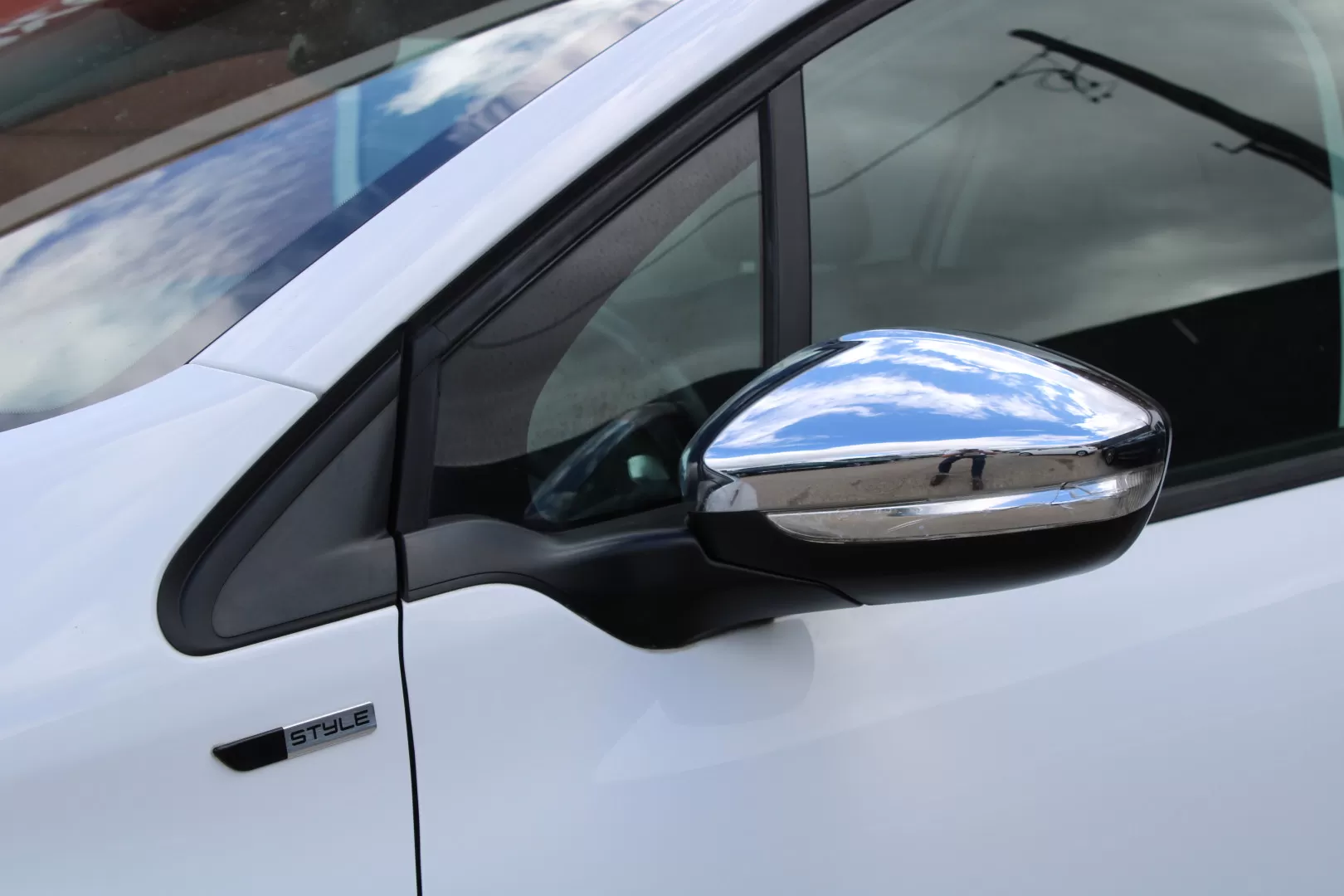 Peugeot 208 1.2 PureTech Style - foto 5
