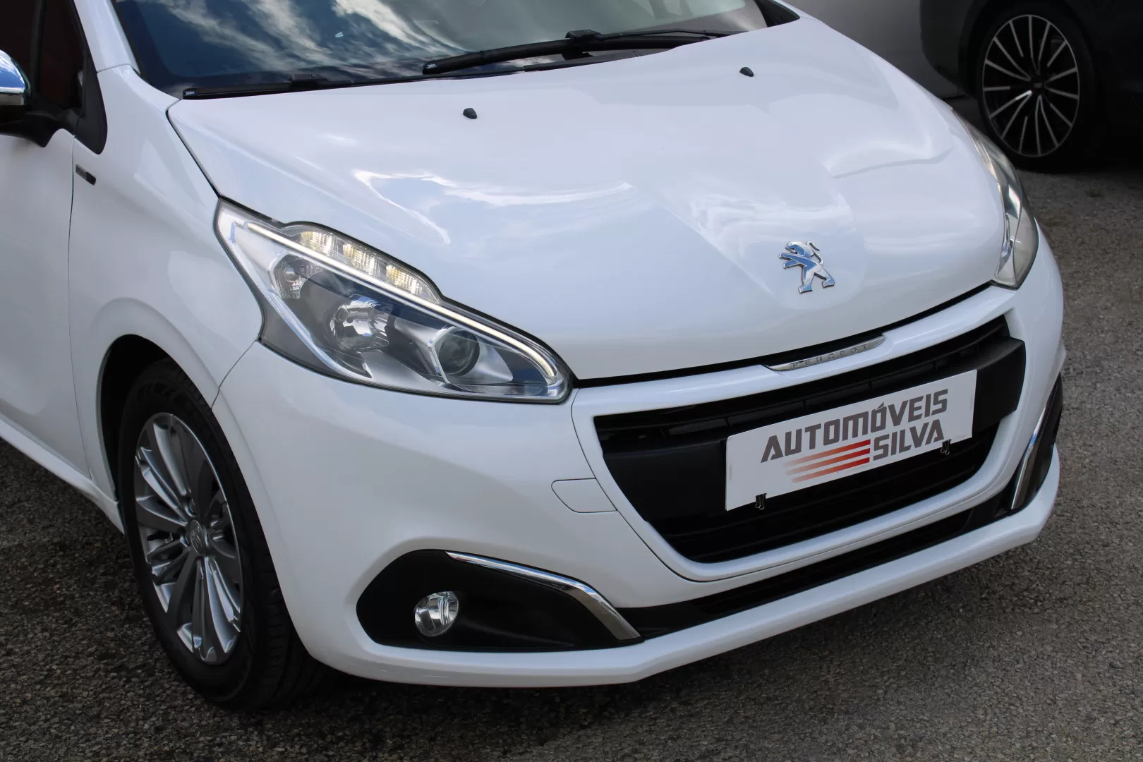 Peugeot 208 1.2 PureTech Style - foto 8