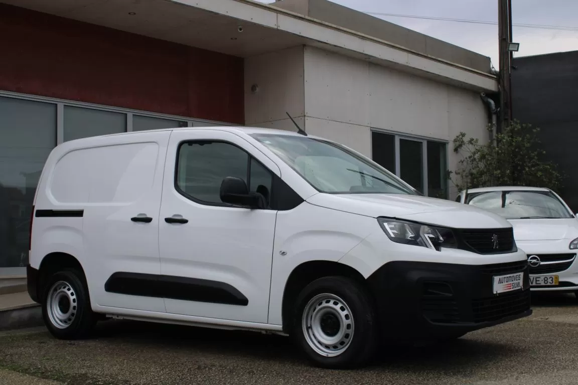Peugeot  Partner 1.5 BlueHDI Premium Standard 3L - foto 6