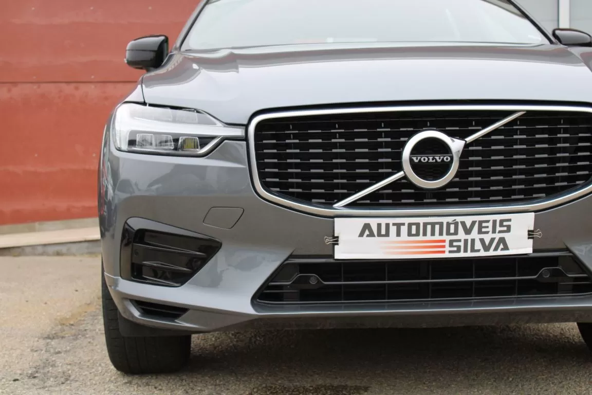 Volvo XC 60 2.0 D4 R-Design Geartronic - foto 8