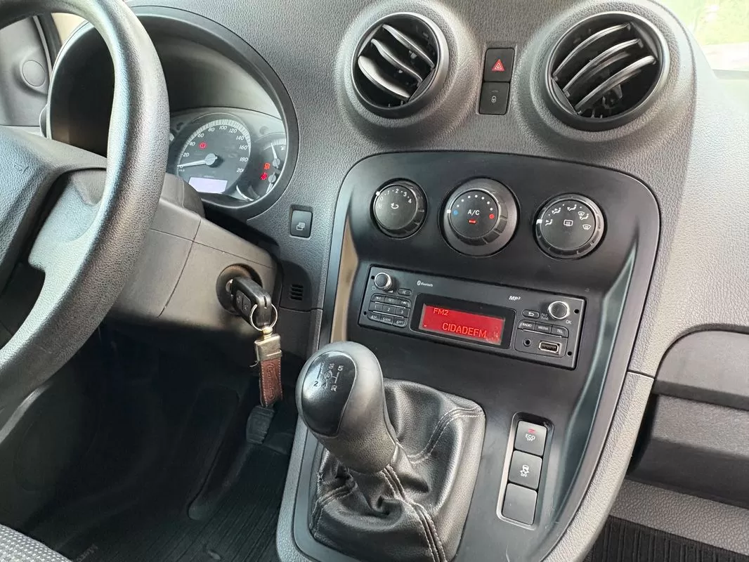 Mercedes-Benz  Citan 109 CDi IVA dedutível - foto 8