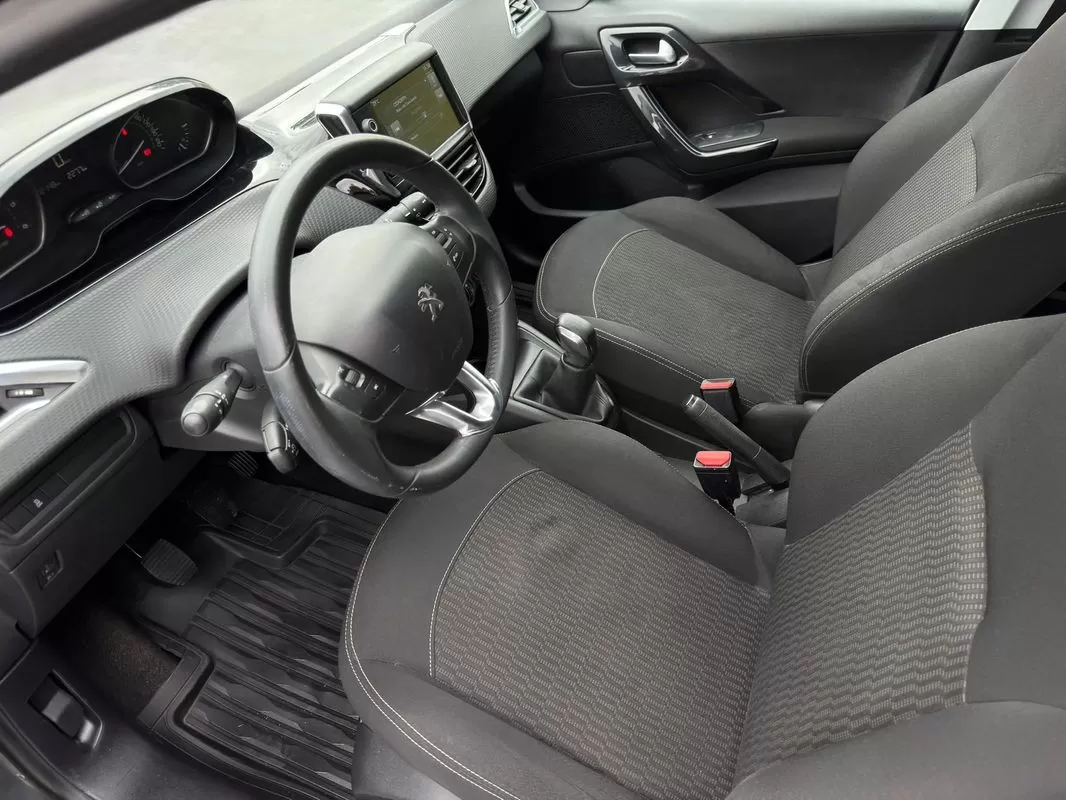 Peugeot 208 1.6 BlueHDi Style - foto 7