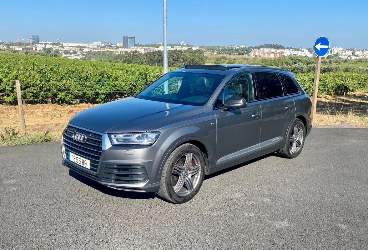 Audi Q7 3.0 TDi quattro S-line Tiptronic 7L