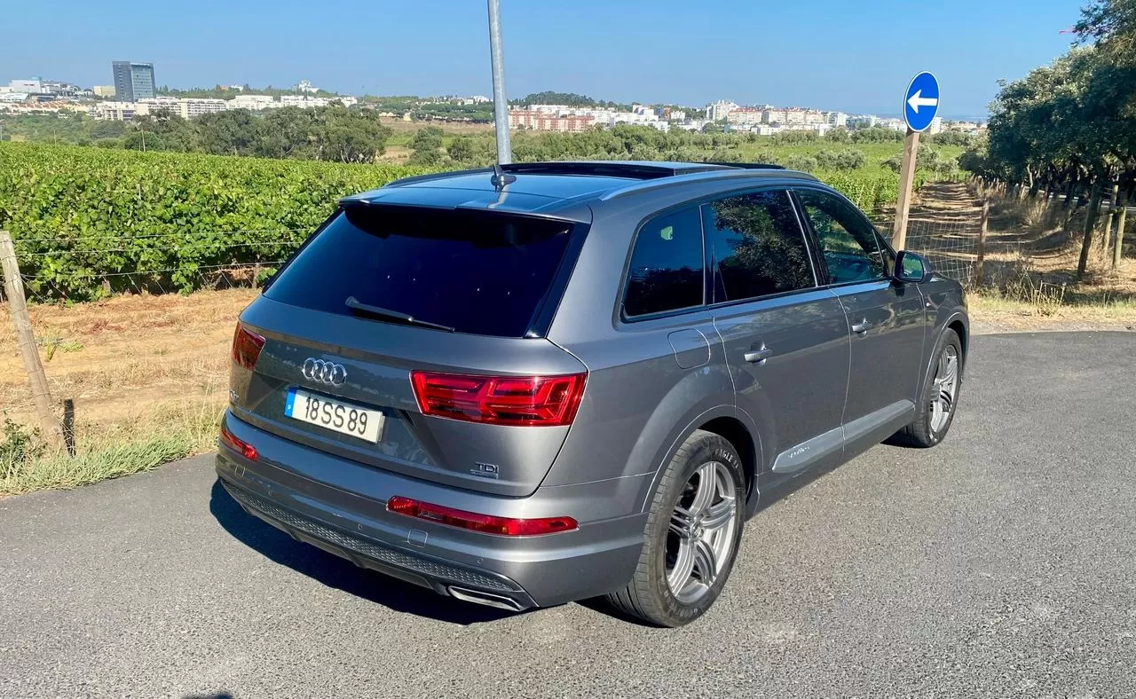 Audi Q7 3.0 TDi quattro S-line Tiptronic 7L - foto 4
