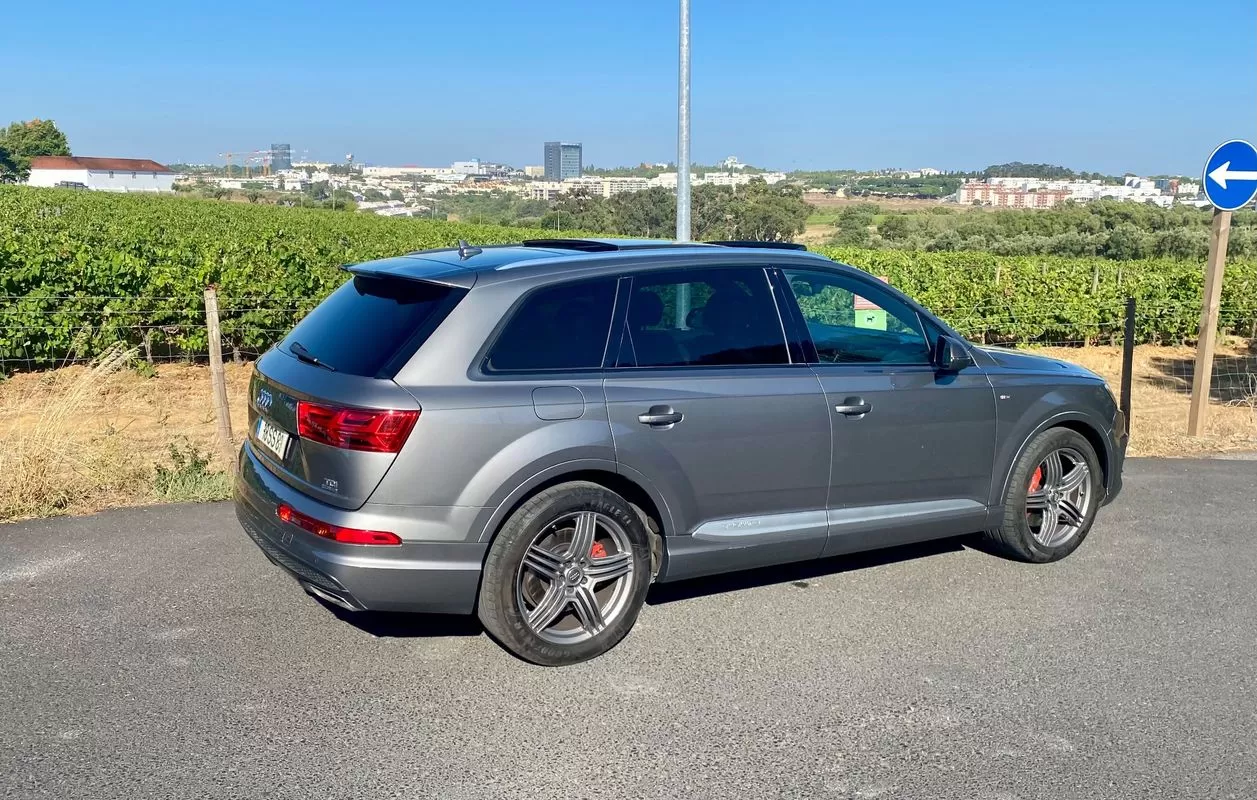 Audi Q7 3.0 TDi quattro S-line Tiptronic 7L - foto 5