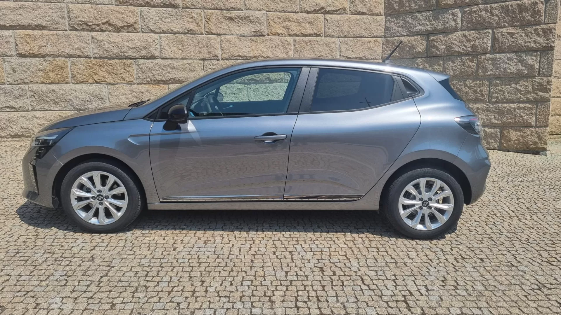 Renault Clio 1.5 Blue dCi Evolution - foto 2