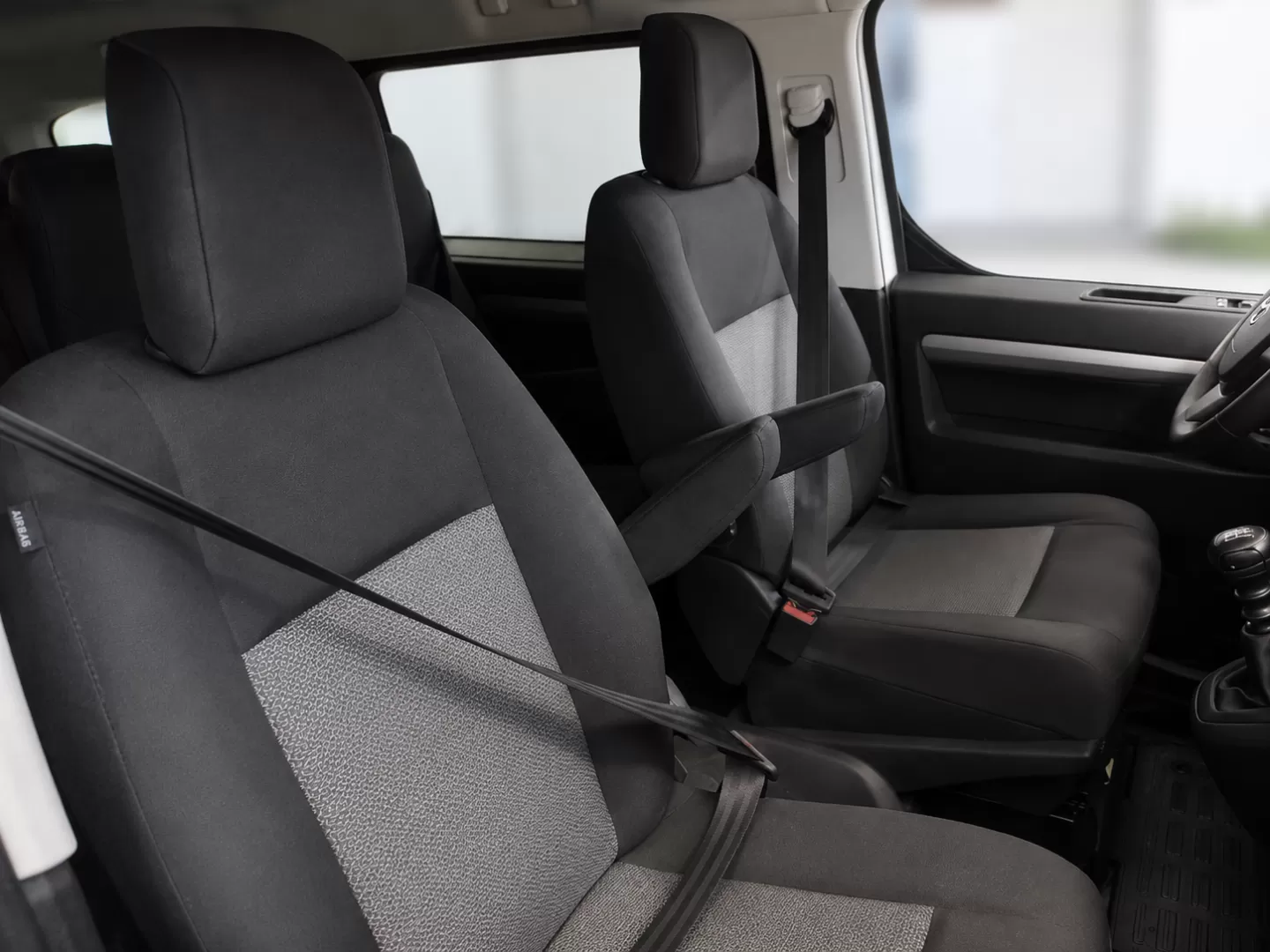 Toyota Proace Verso 1.5 D-4D L2 1.2T Comfort 5L - foto 6