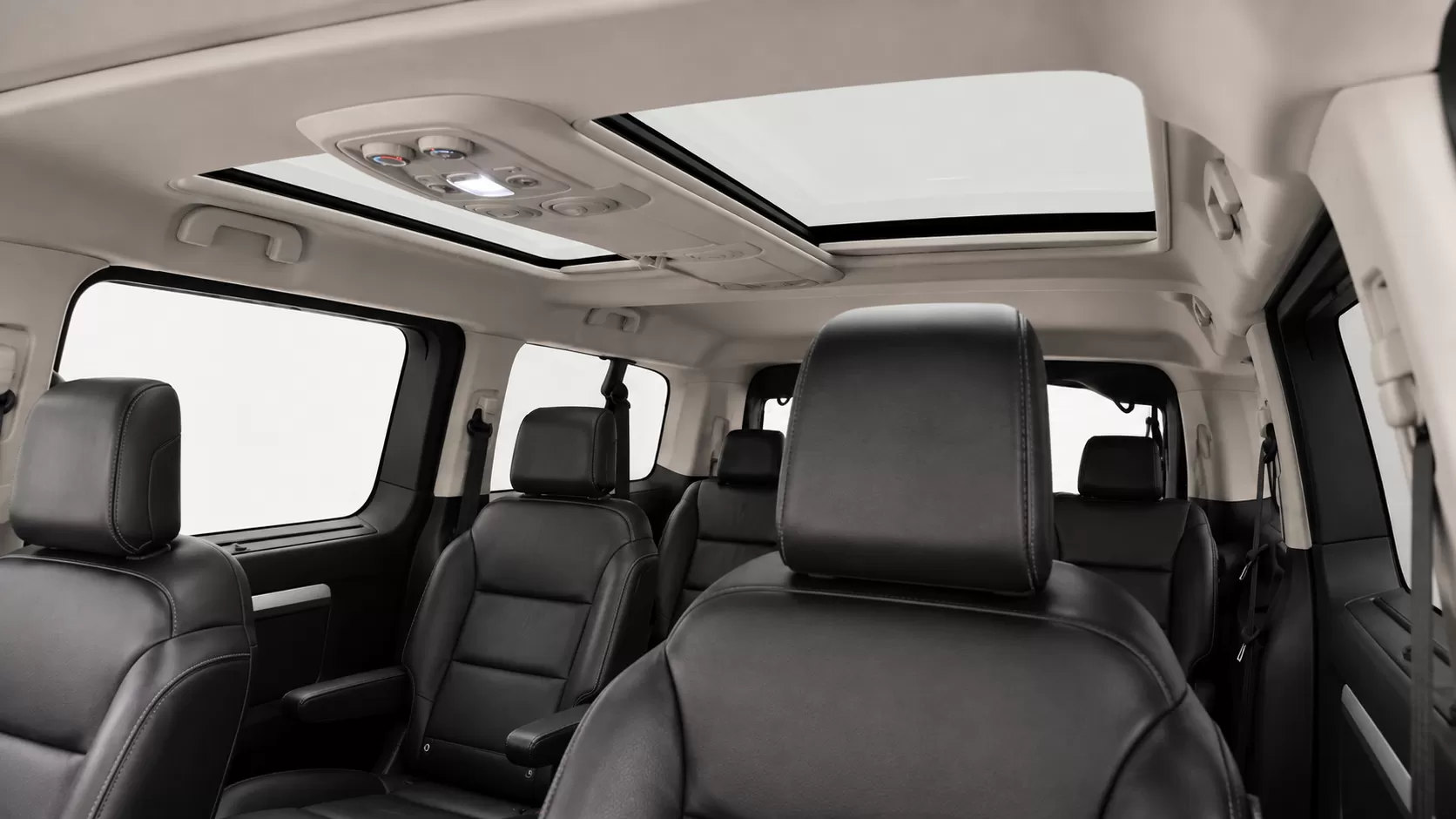 Peugeot e-Traveller 50 kWh VIP Long - foto 7