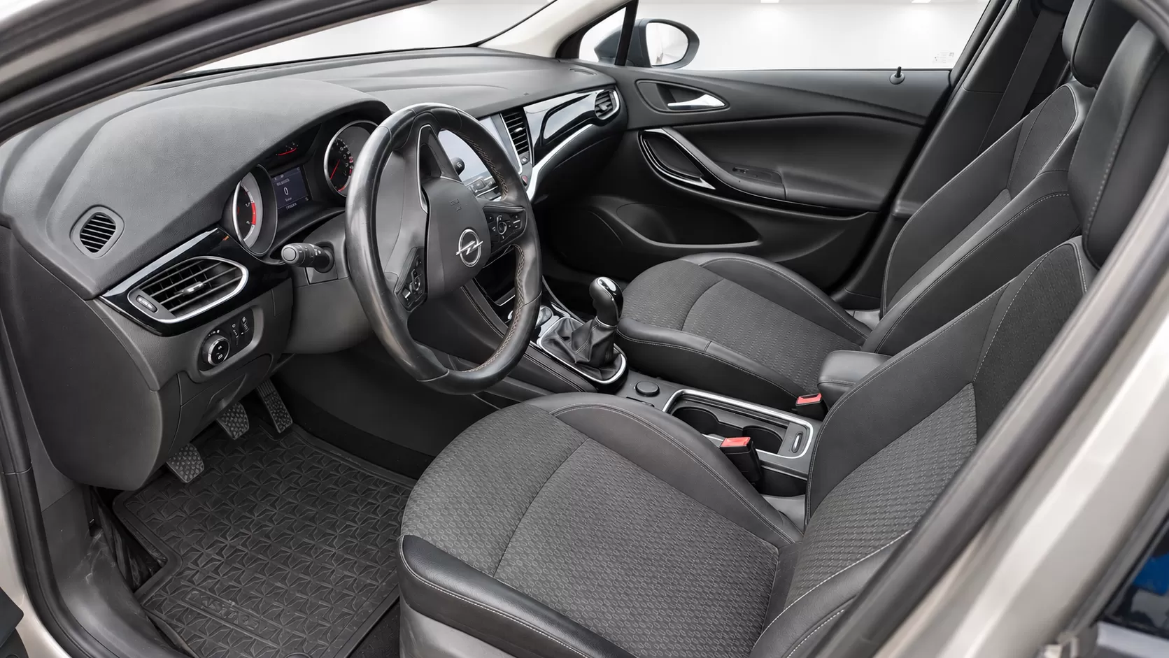 Opel Astra 1.6 CDTI Dynamic S/S 5PB/5PC - foto 5
