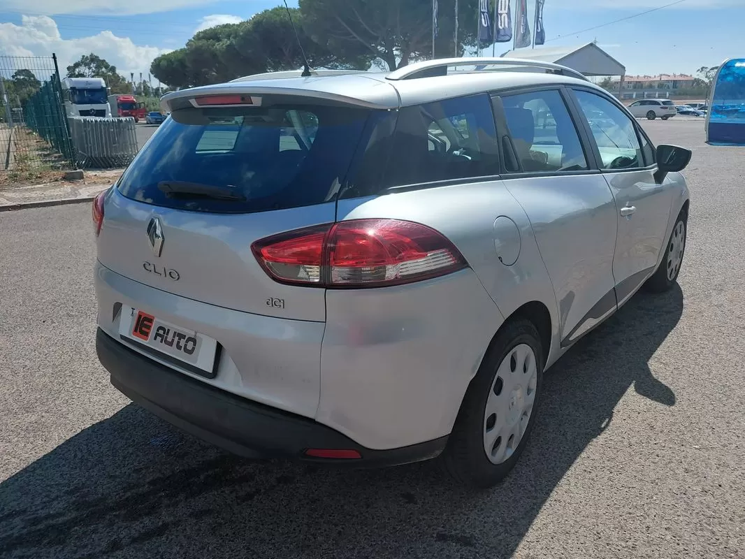 Renault Clio Sport Tourer - foto 8