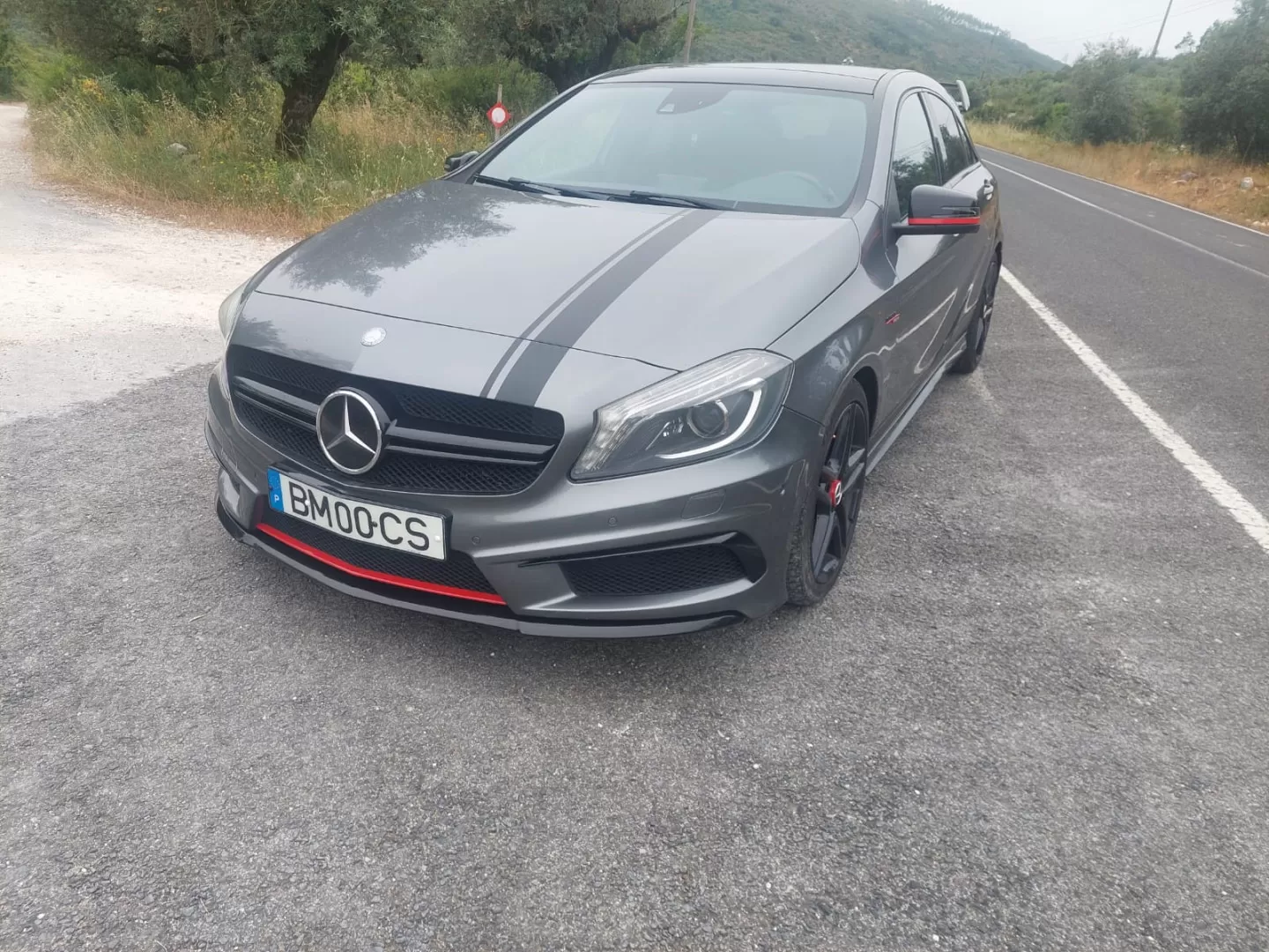 Mercedes-Benz A 45 AMG 4Matic Speedshift 7G-DCT - foto 2