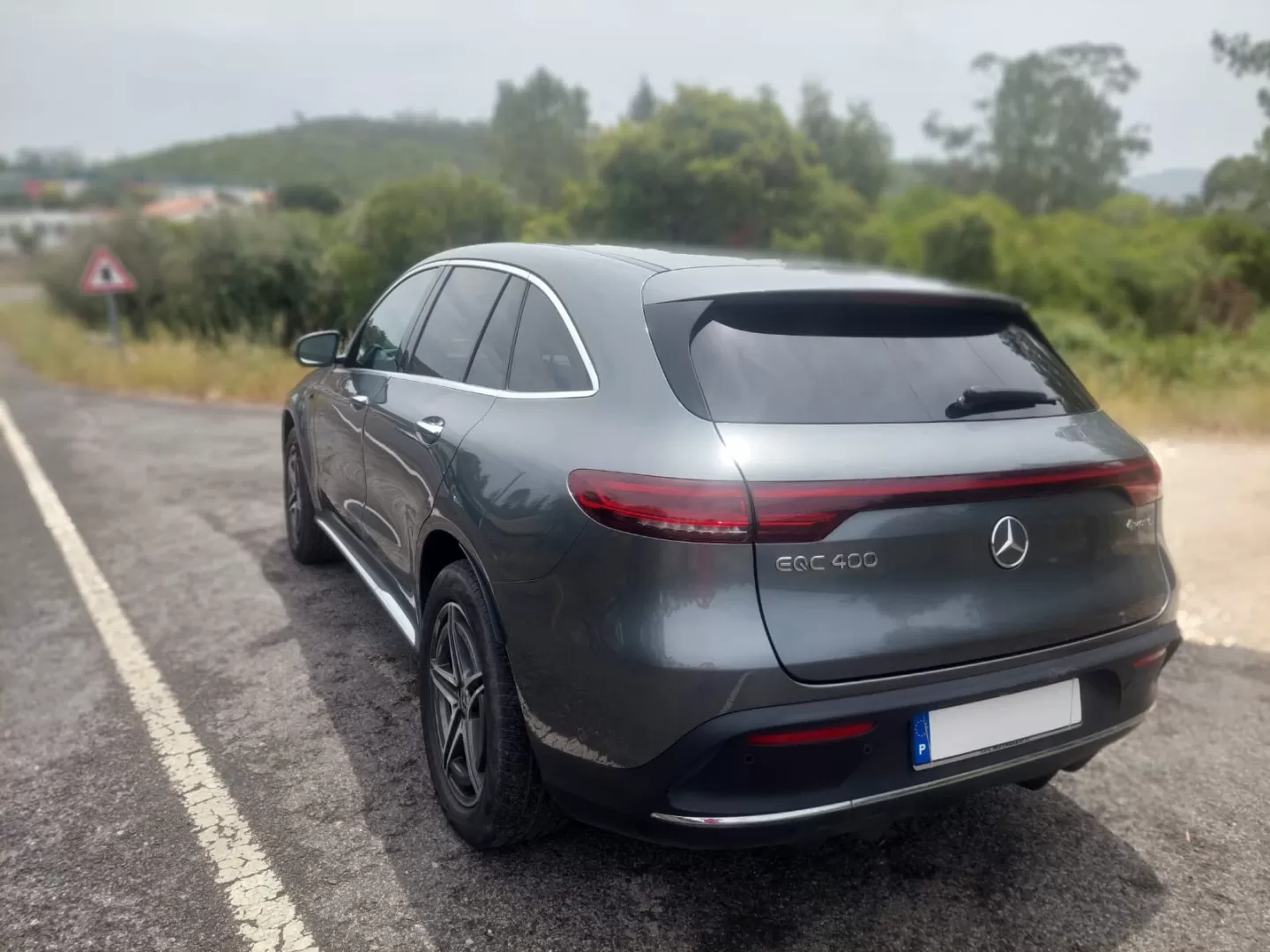 Mercedes-Benz EQC 400 4Matic AMG Line - foto 4