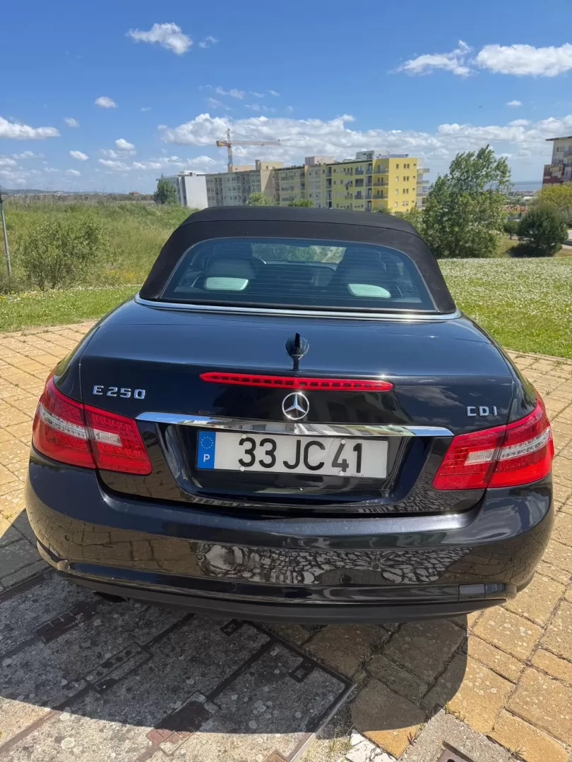 Mercedes-Benz E 250 CC E 250 CDI - foto 8