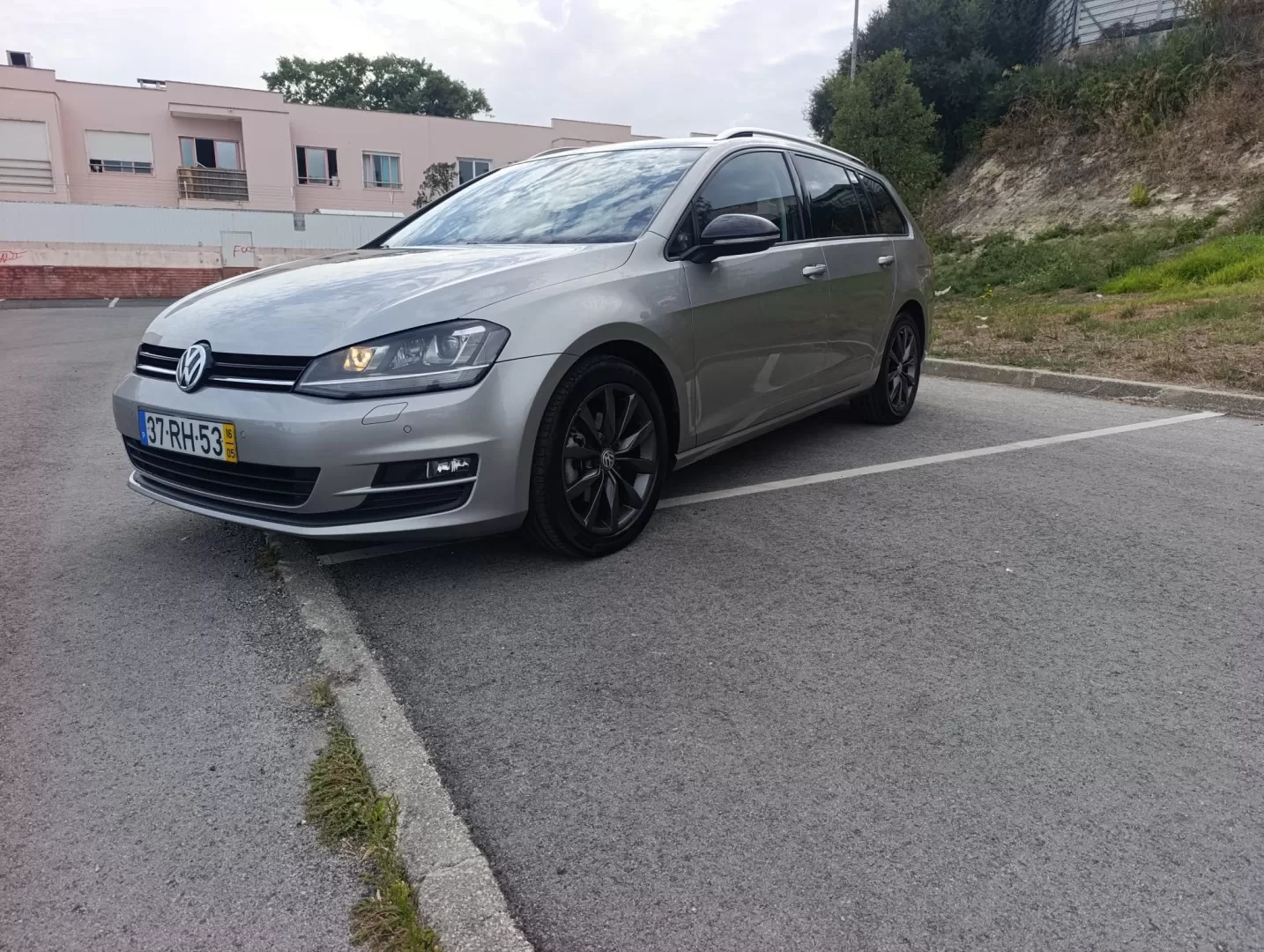 VW Golf VII VARIANT DIESEL GPS EDITION