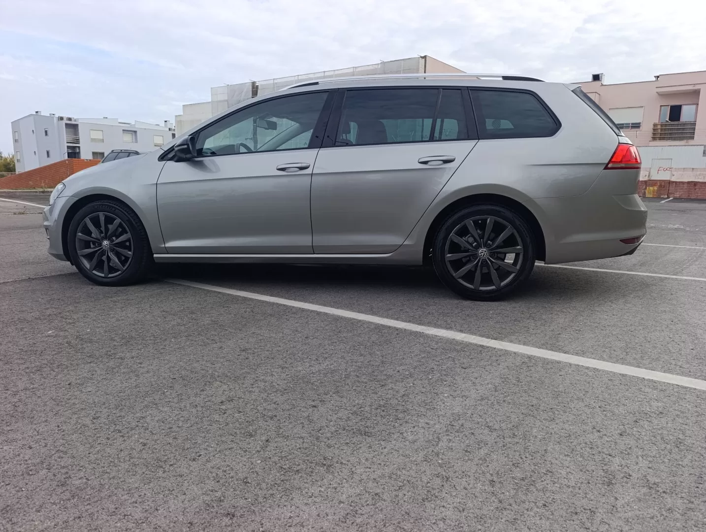 VW Golf VII VARIANT DIESEL GPS EDITION - foto 6