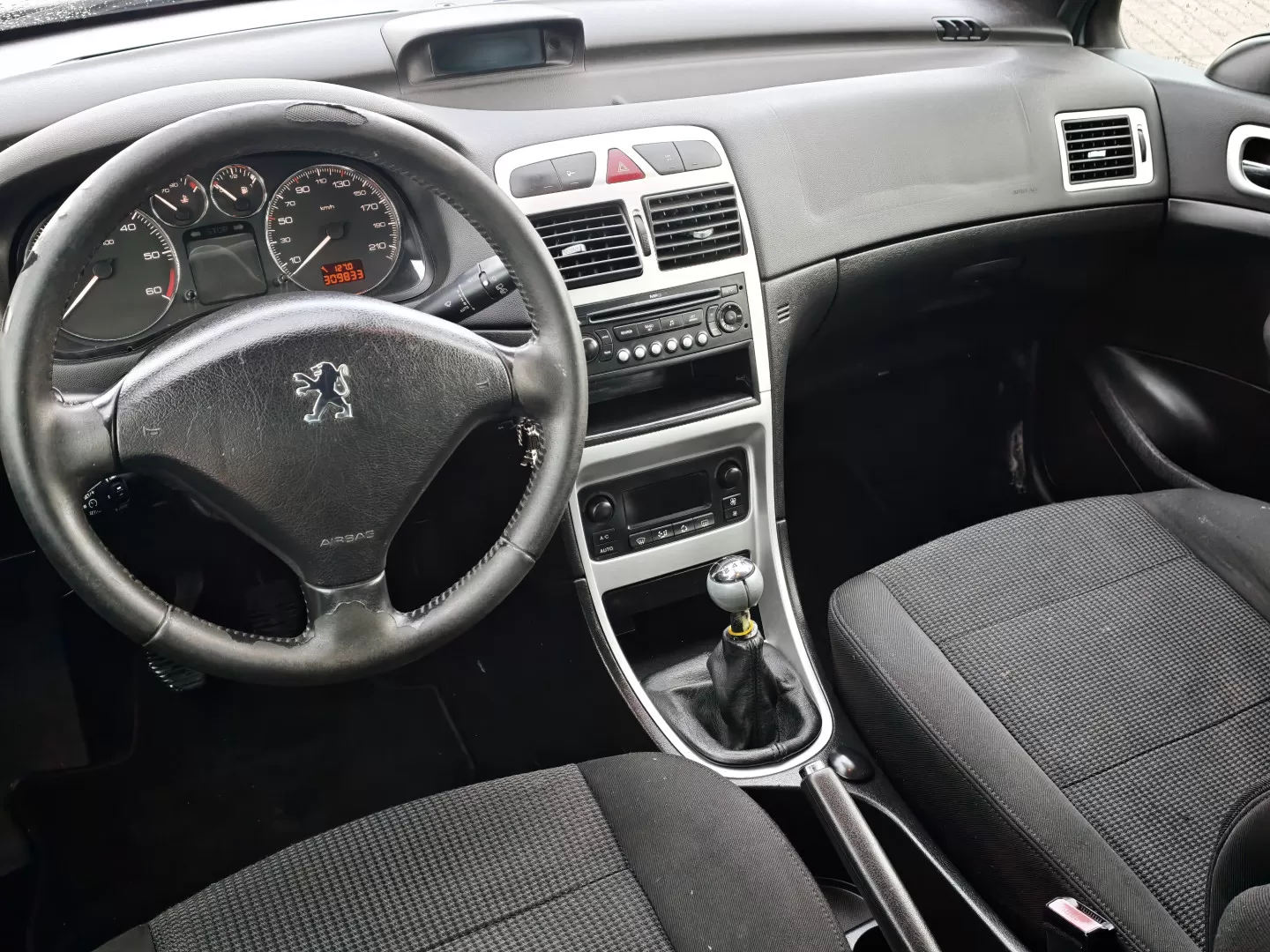 Peugeot 307 1.6 HDi Executive - foto 6