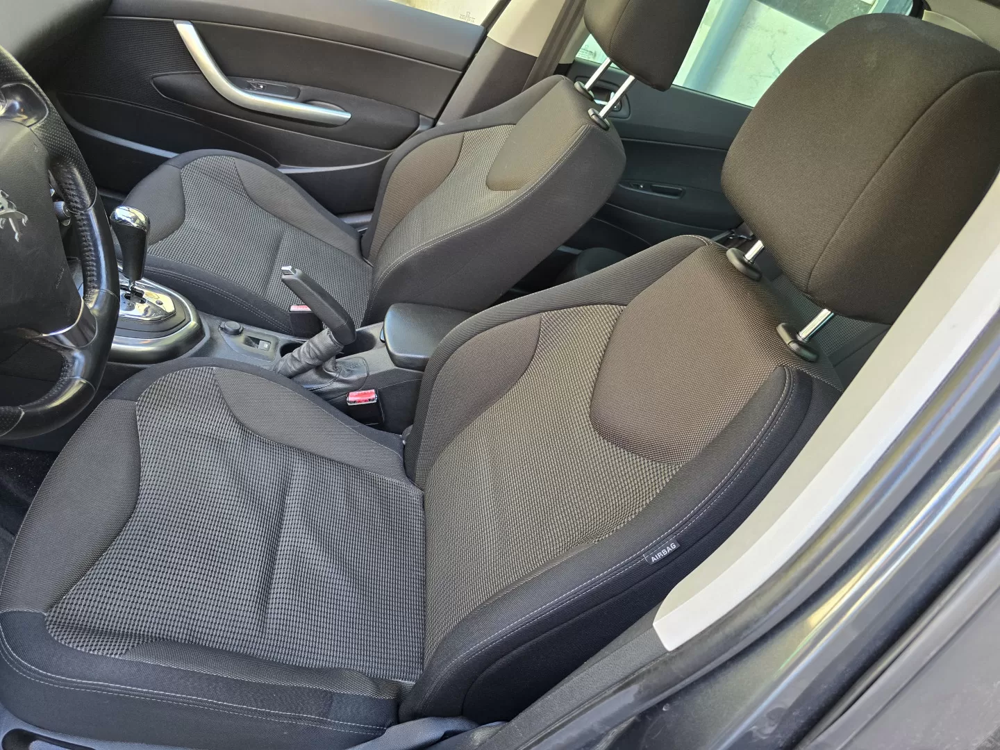 Peugeot 308 SW 1.6 e-HDi SE Envy 2-Tronic - foto 8