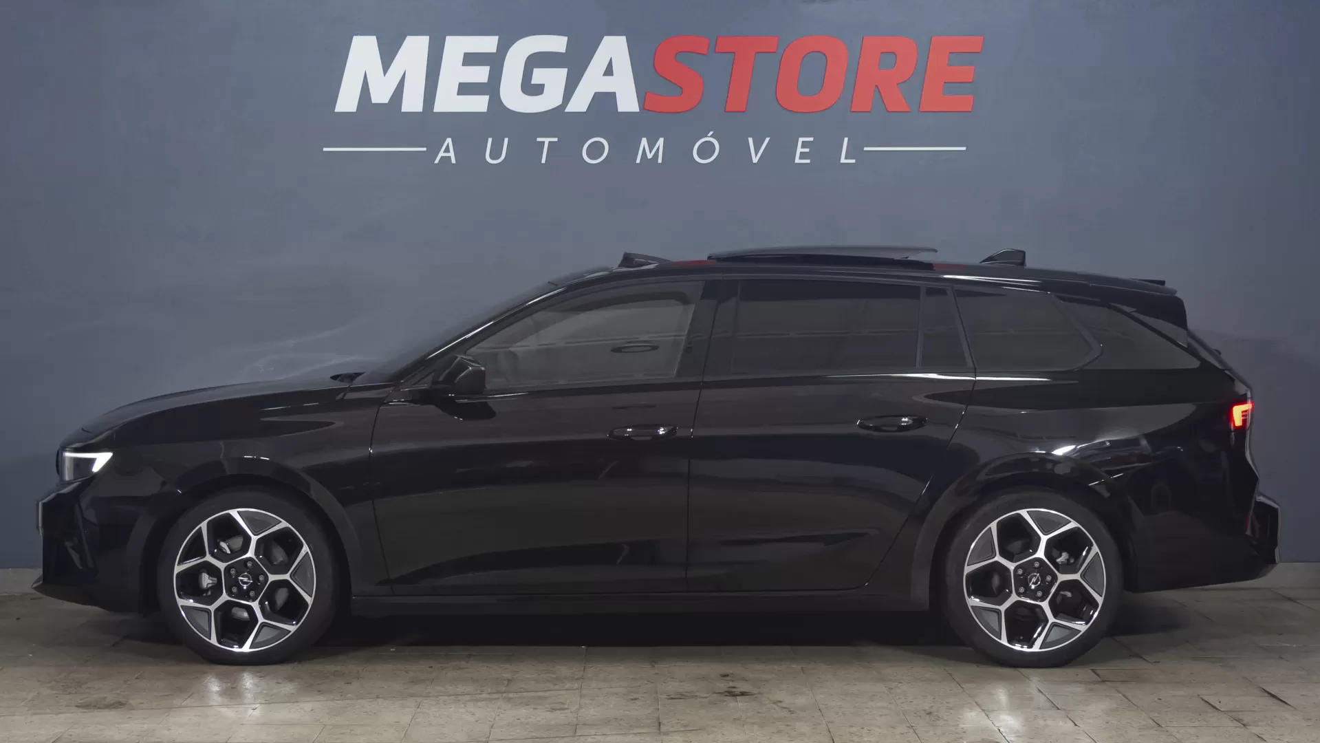 Opel Astra Sports Tourer 1.2 T GS - foto 4