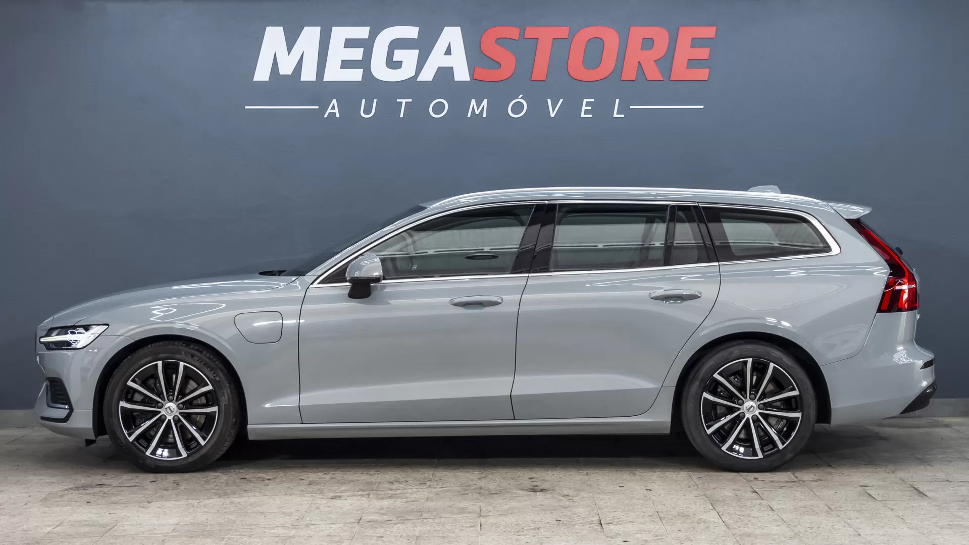 Volvo V60 2.0 T6 AWD TE Essential - foto 4