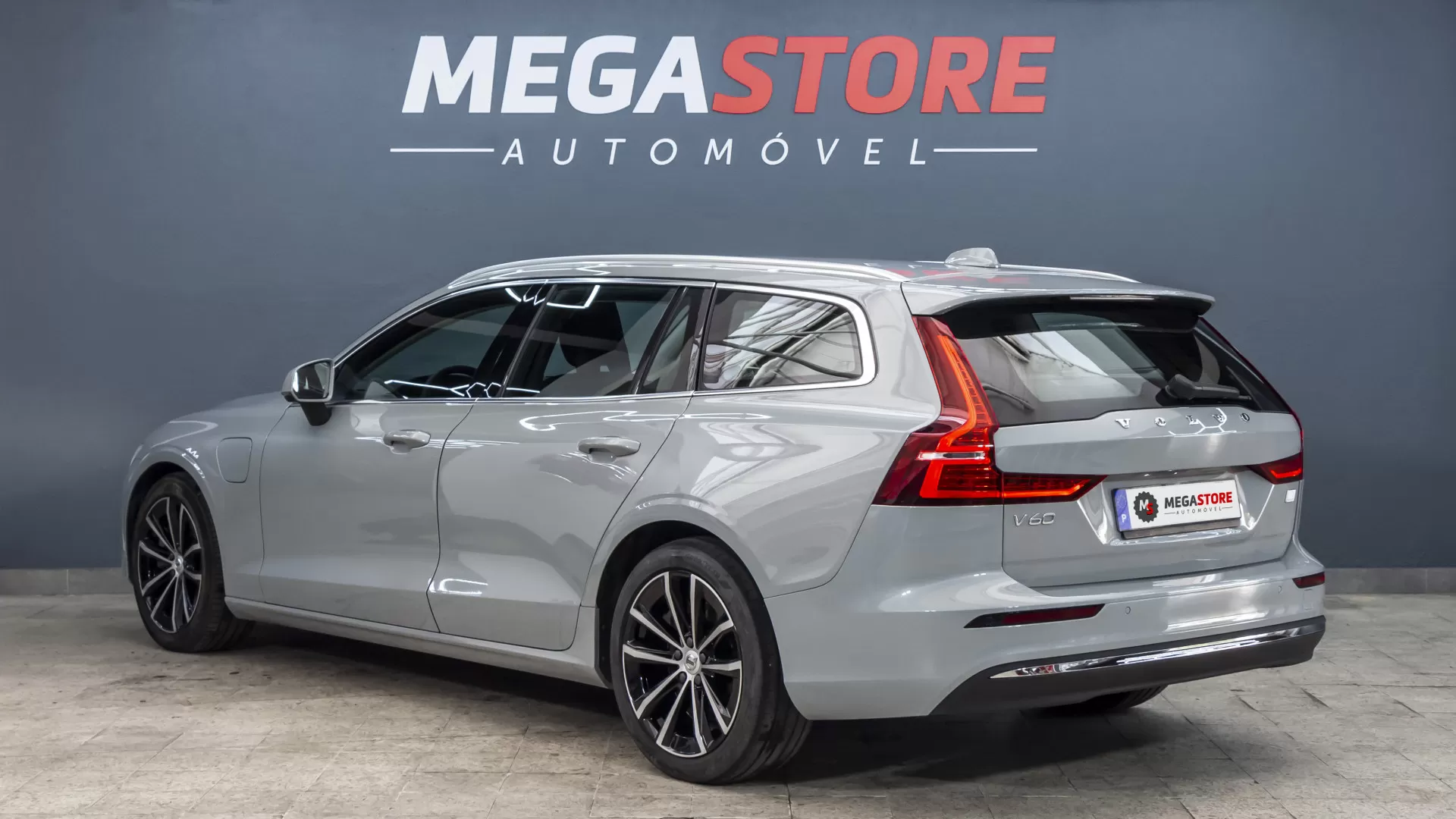 Volvo V60 2.0 T6 AWD TE Essential - foto 5