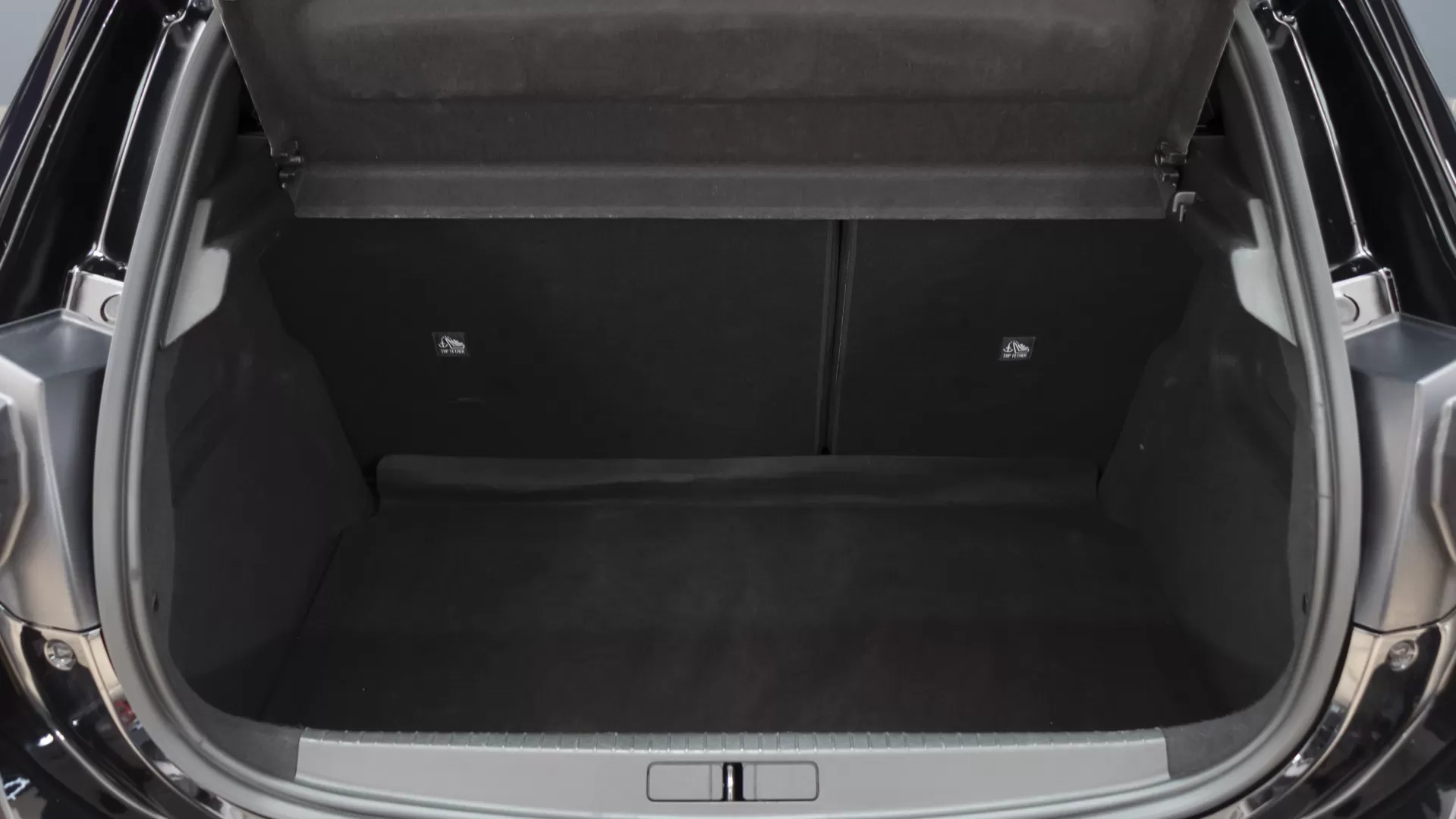 Opel Corsa 1.2 T Hybrid EdCT - foto 8