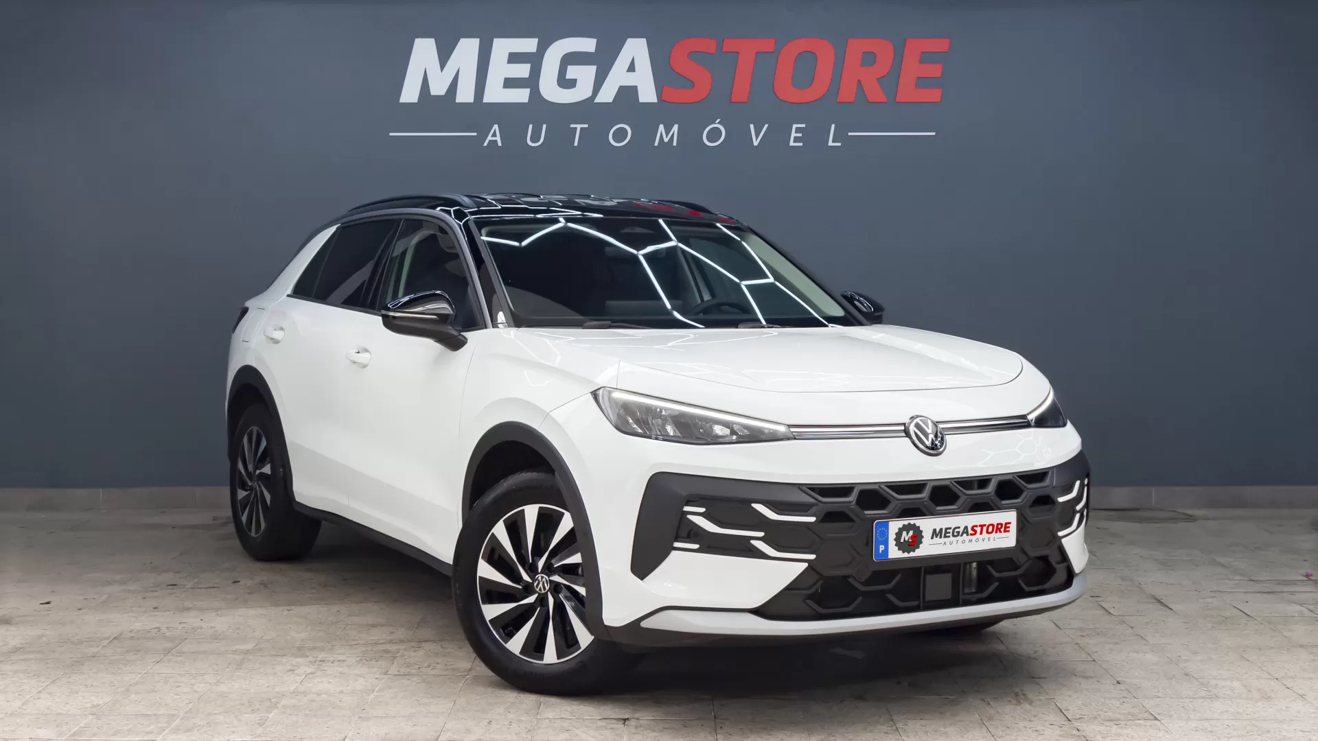 VW T-Roc 1.5 eTSI Life DSG - Preço: 31900 EUR