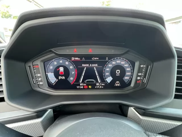 Audi A1 Sportback 30 TFSI S-TRONIC S-LINE - foto 4