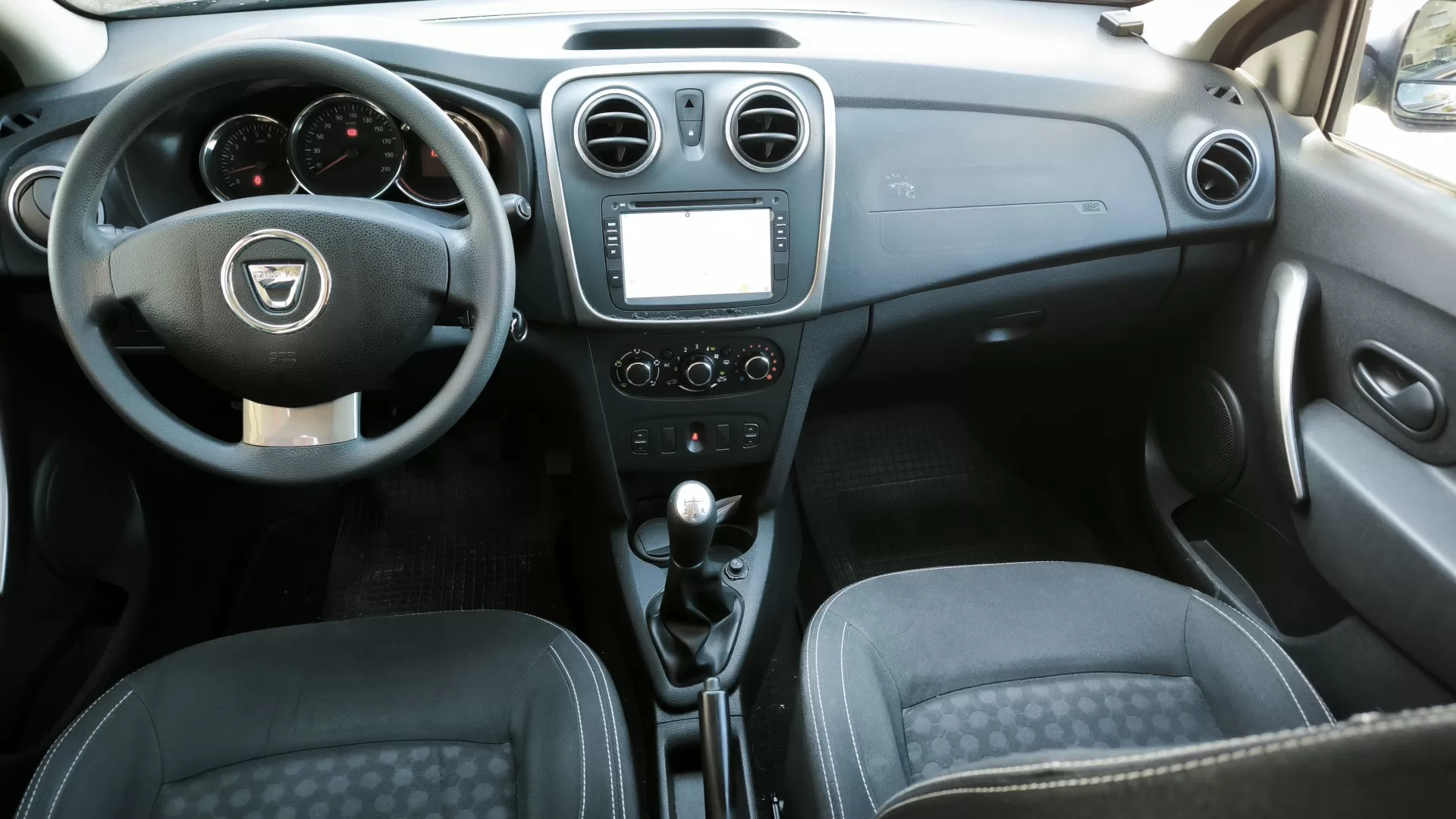 Dacia Logan MCV 0.9 TCe Stepway - foto 7