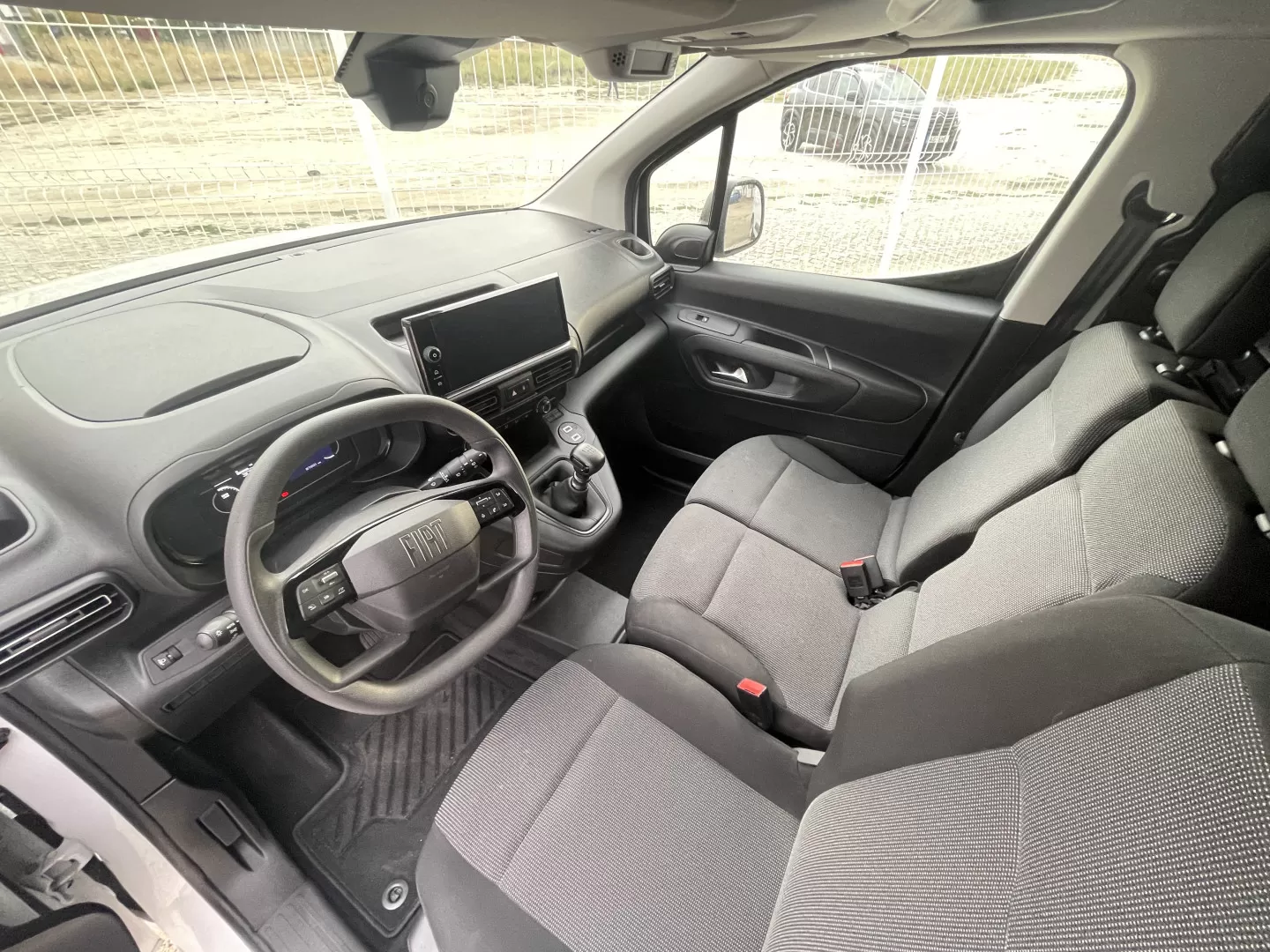 Fiat  Doblo L1 1.5 - foto 8