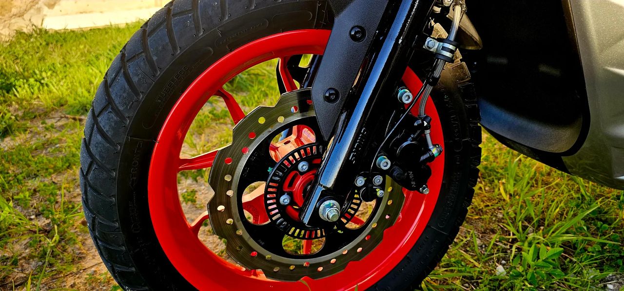 Aprilia SR GT SPORT ABS - foto 8