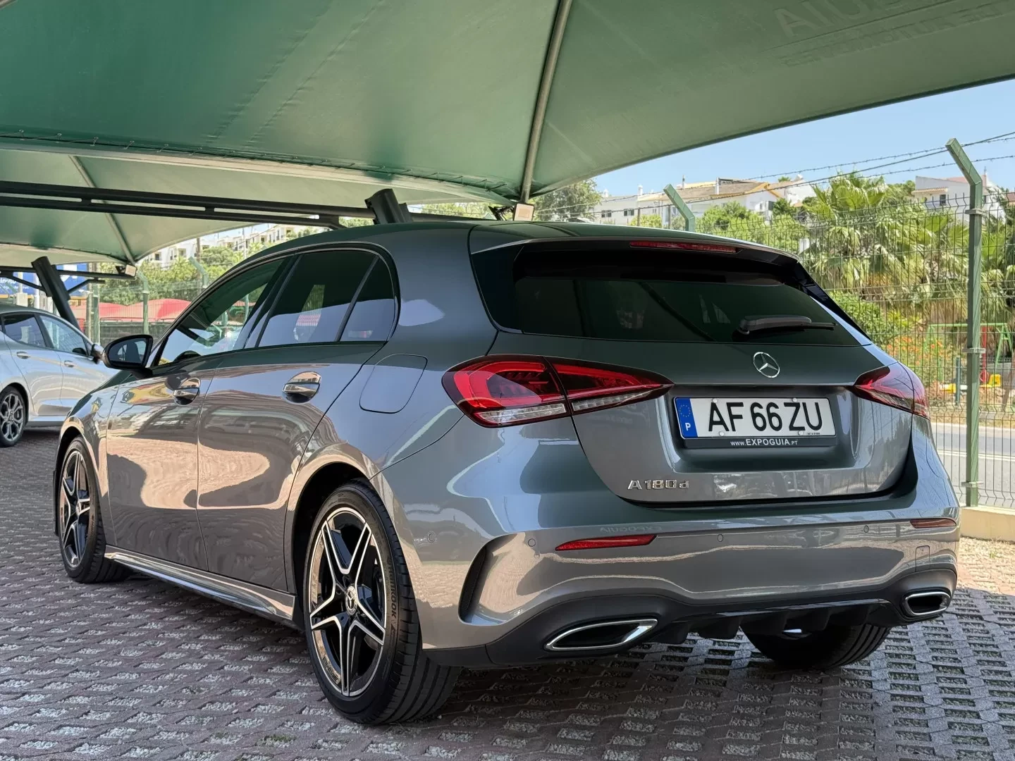 Mercedes-Benz A 180 d AMG Line Aut. - foto 3