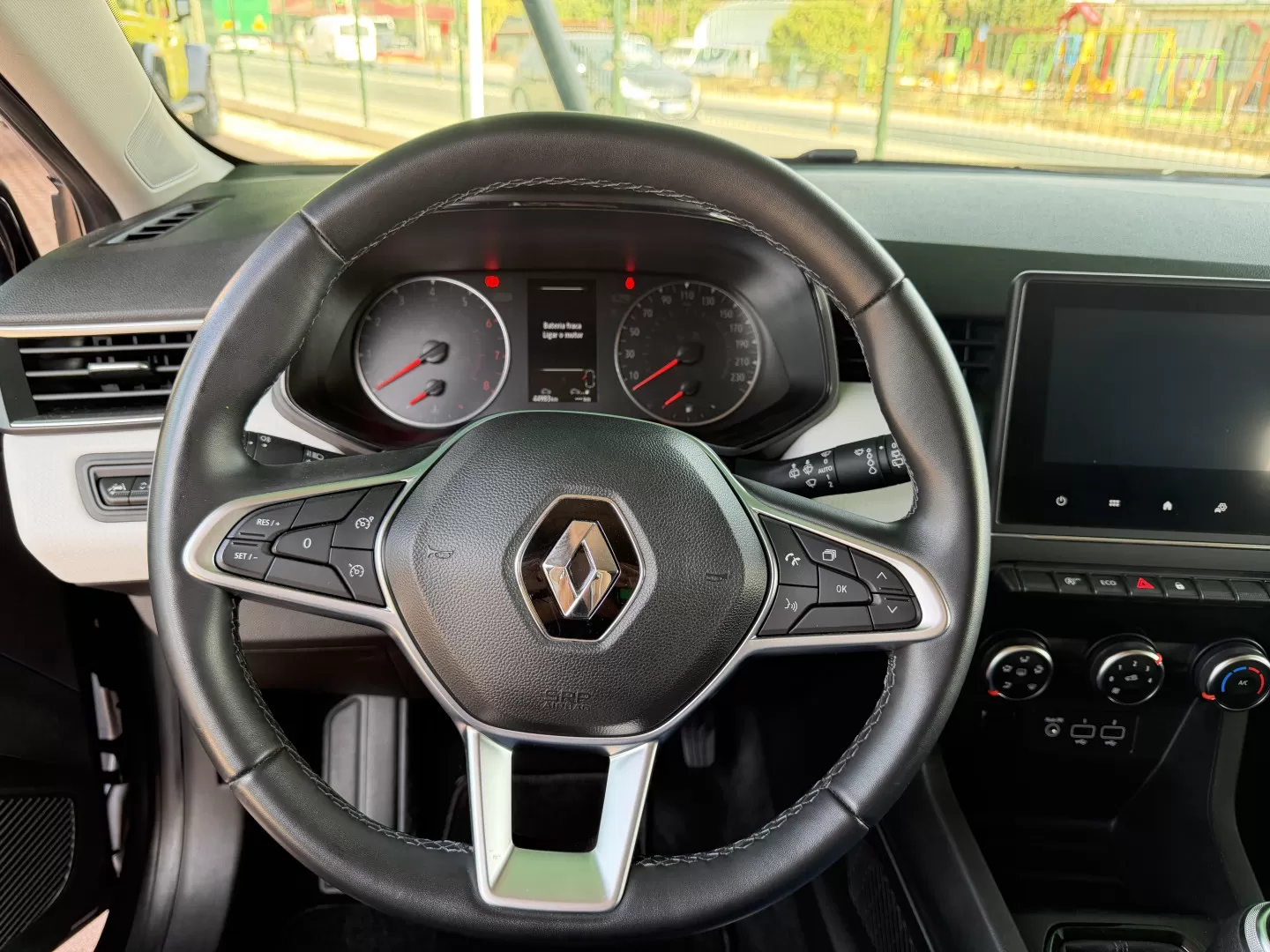Renault Clio 1.0 TCe Limited - foto 8
