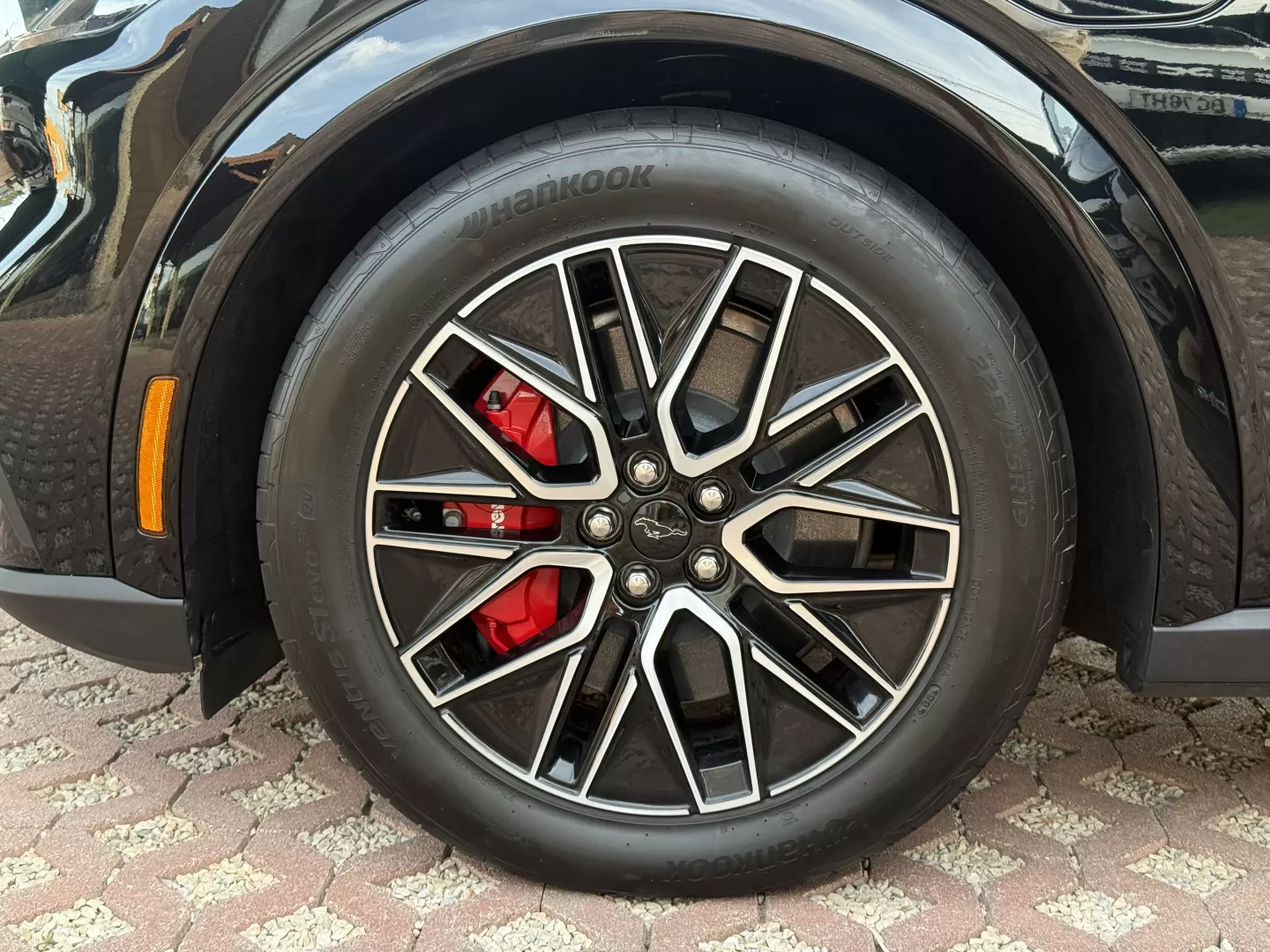 Ford Mustang Mach-E 98.7 kWh Premium AWD - foto 8