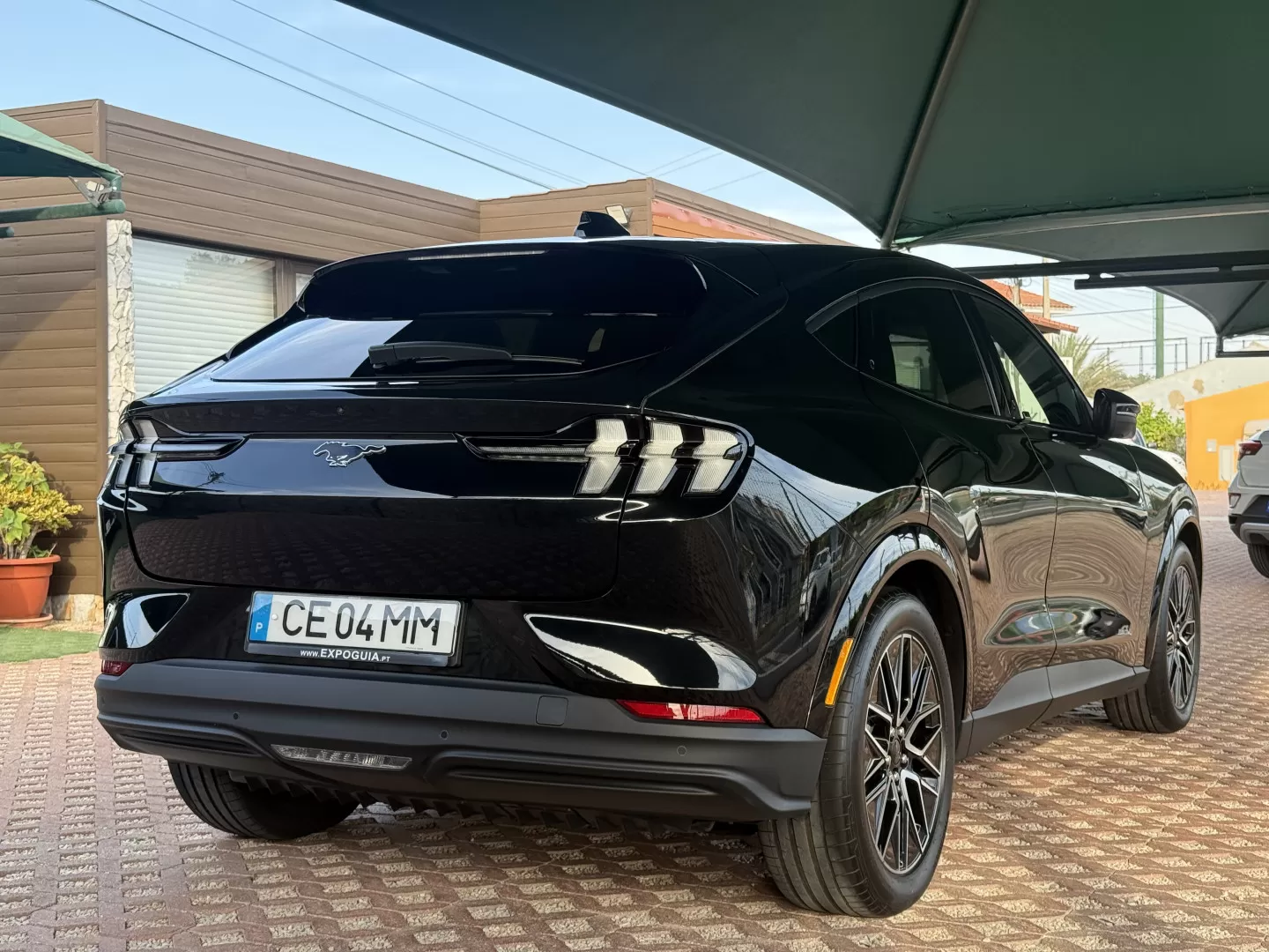 Ford Mustang Mach-E 98.7 kWh Premium AWD - foto 6