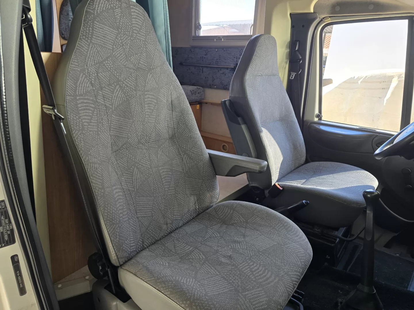Ford  Transit - foto 8