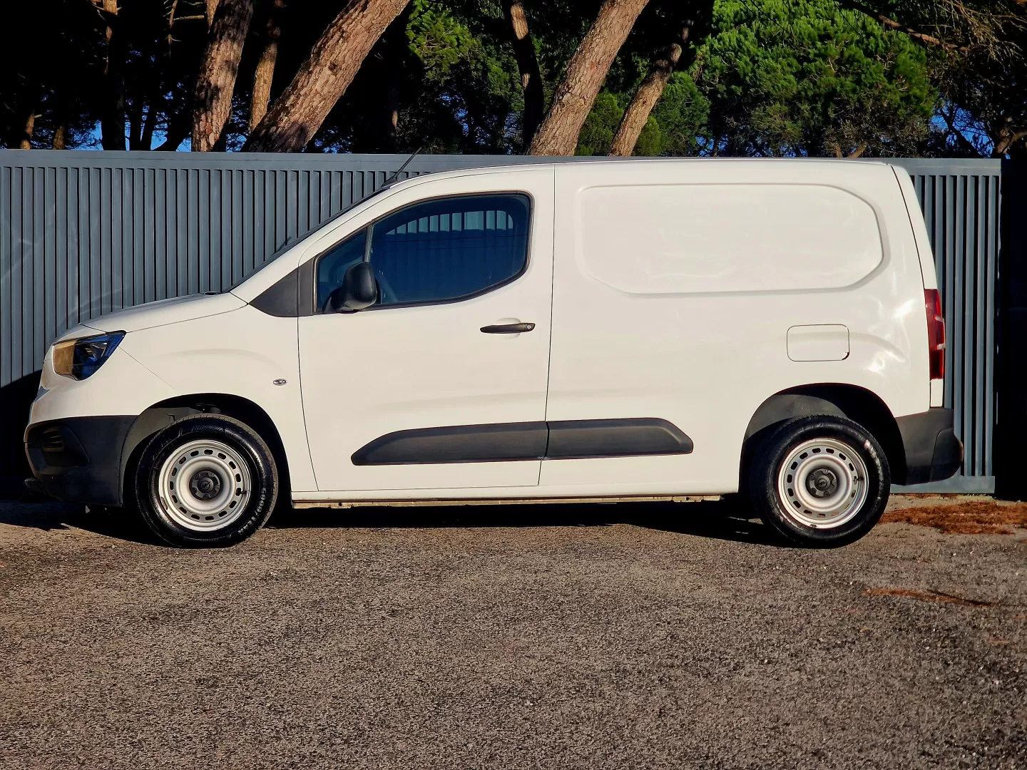 Opel  Combo 1.5 CDTI 100CV Enjoy - foto 3