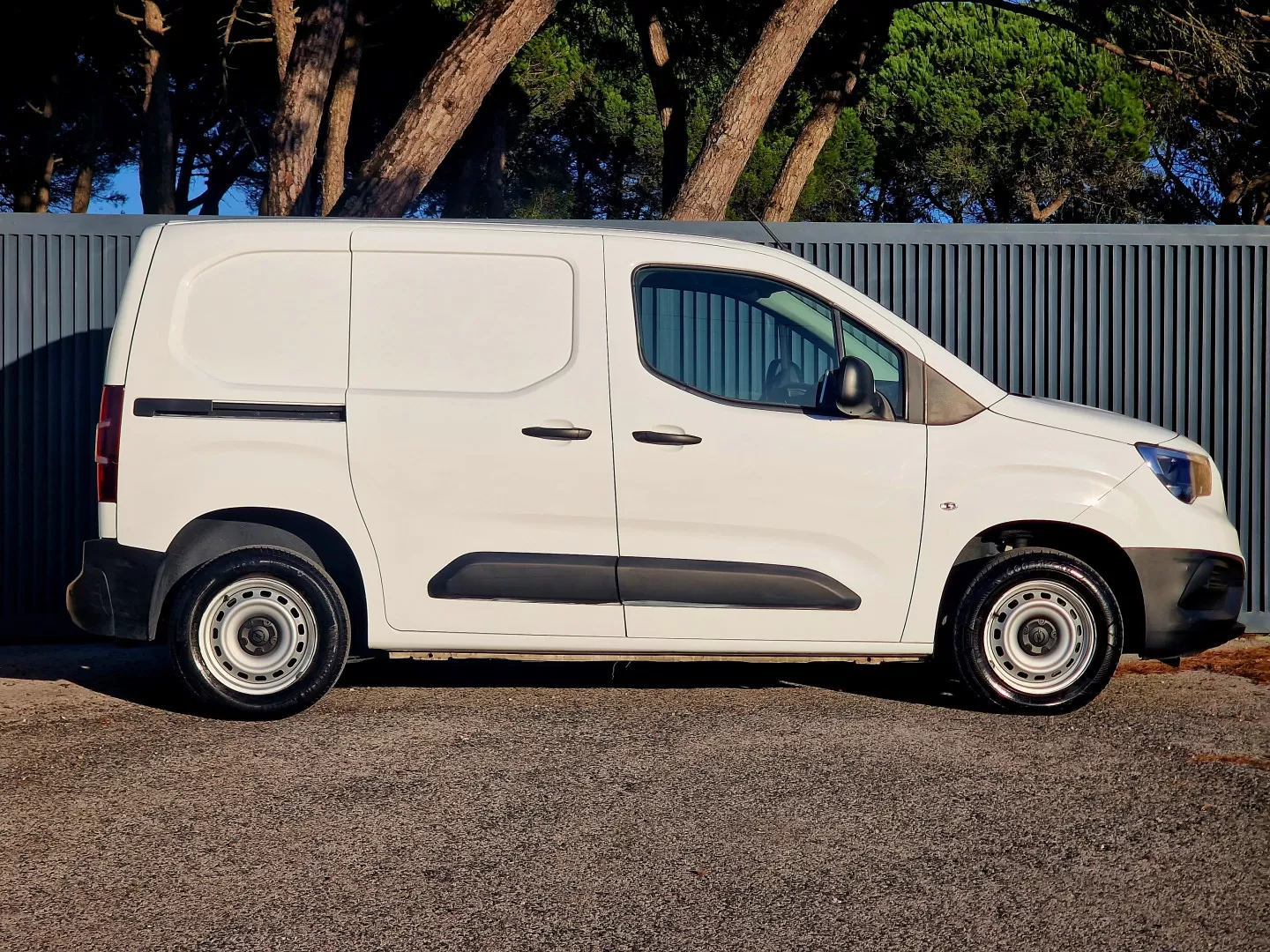 Opel  Combo 1.5 CDTI 100CV Enjoy - foto 4