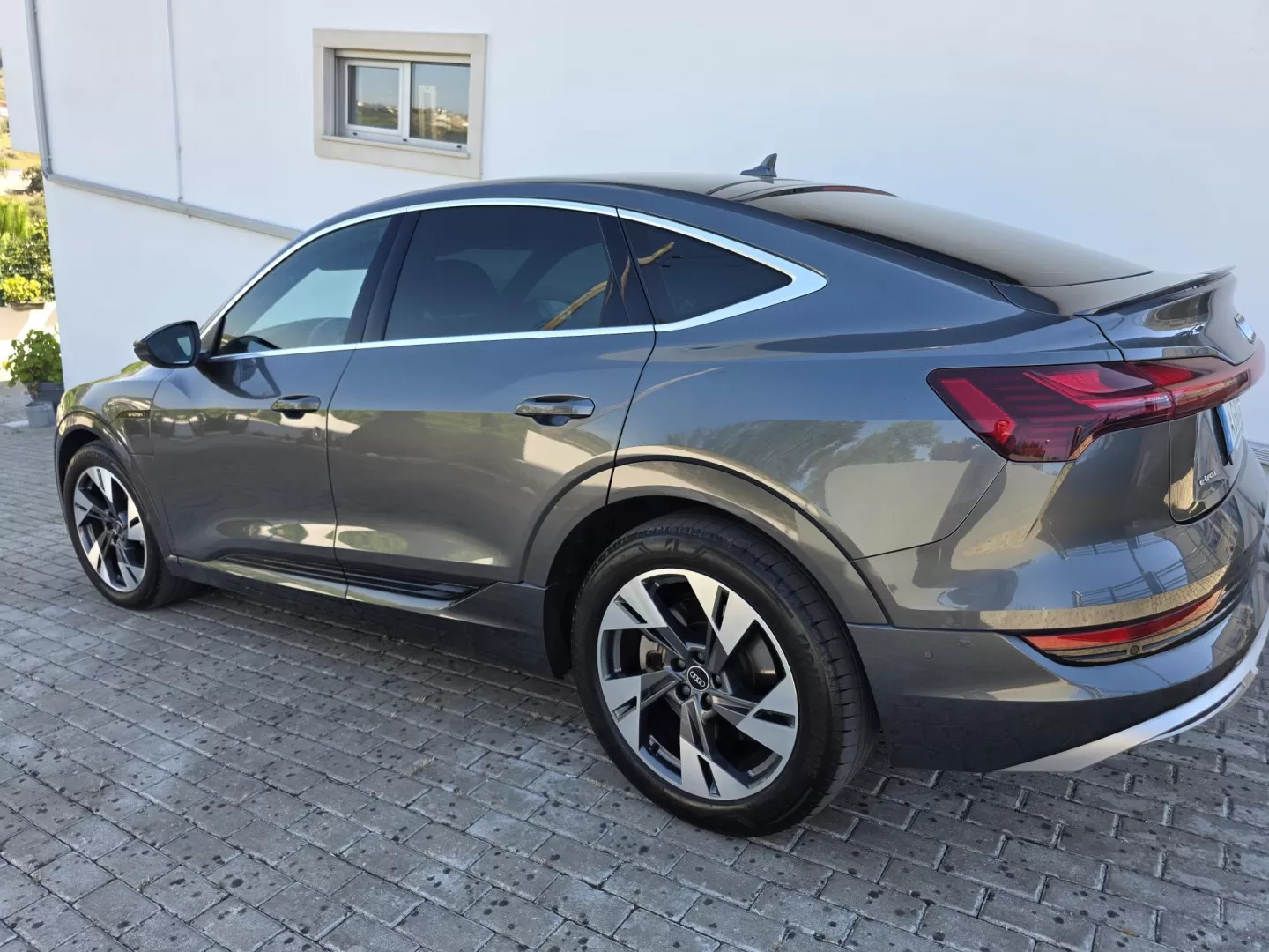 Audi e-tron 55 quattro S line - foto 5