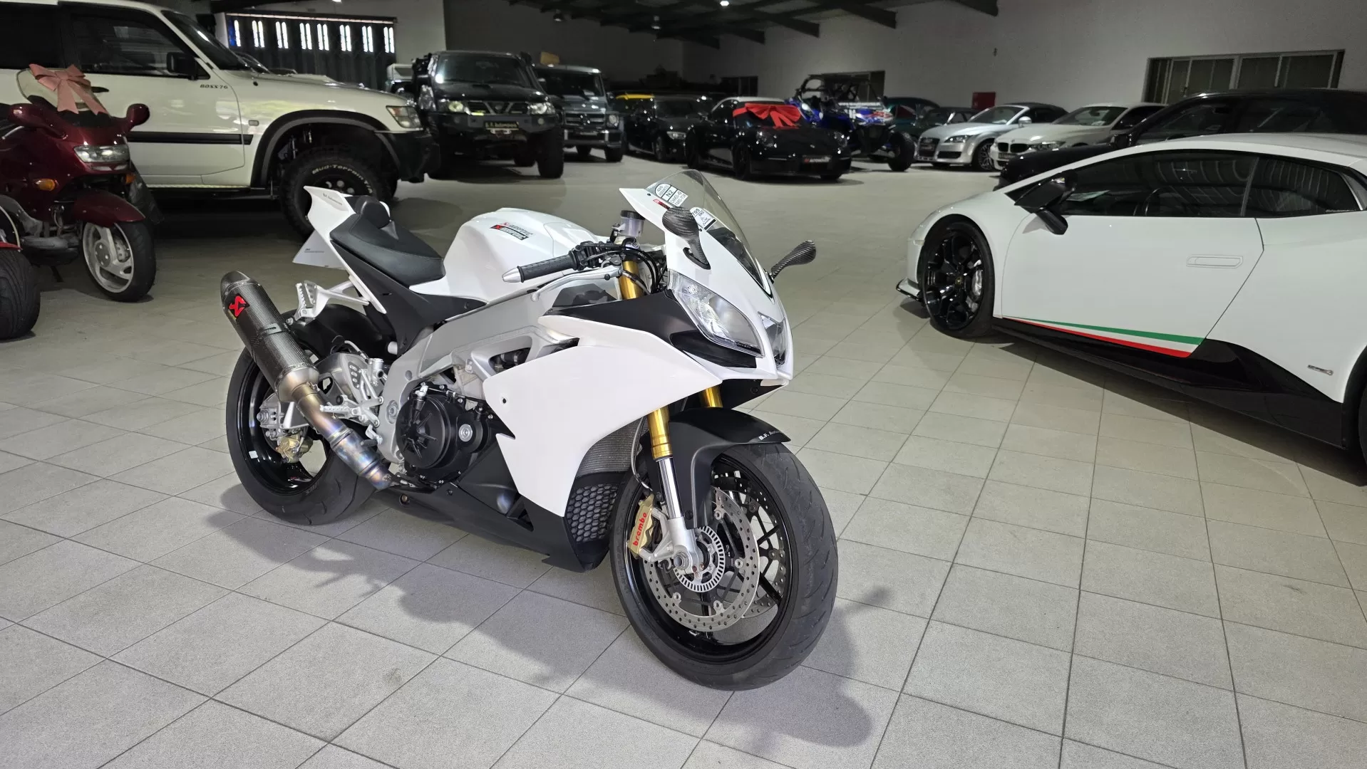 Aprilia RSV 4 R APRC (1 Dono) - foto 5