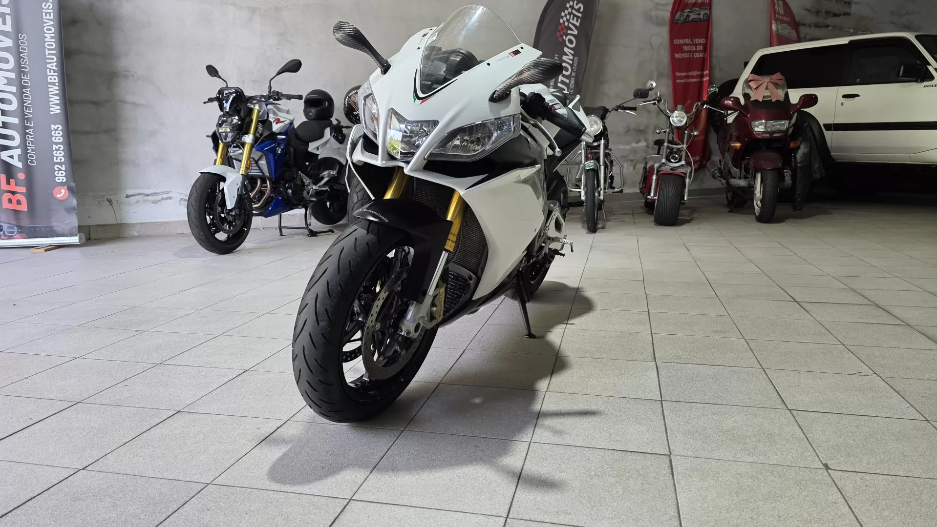 Aprilia RSV 4 R APRC (1 Dono) - foto 7