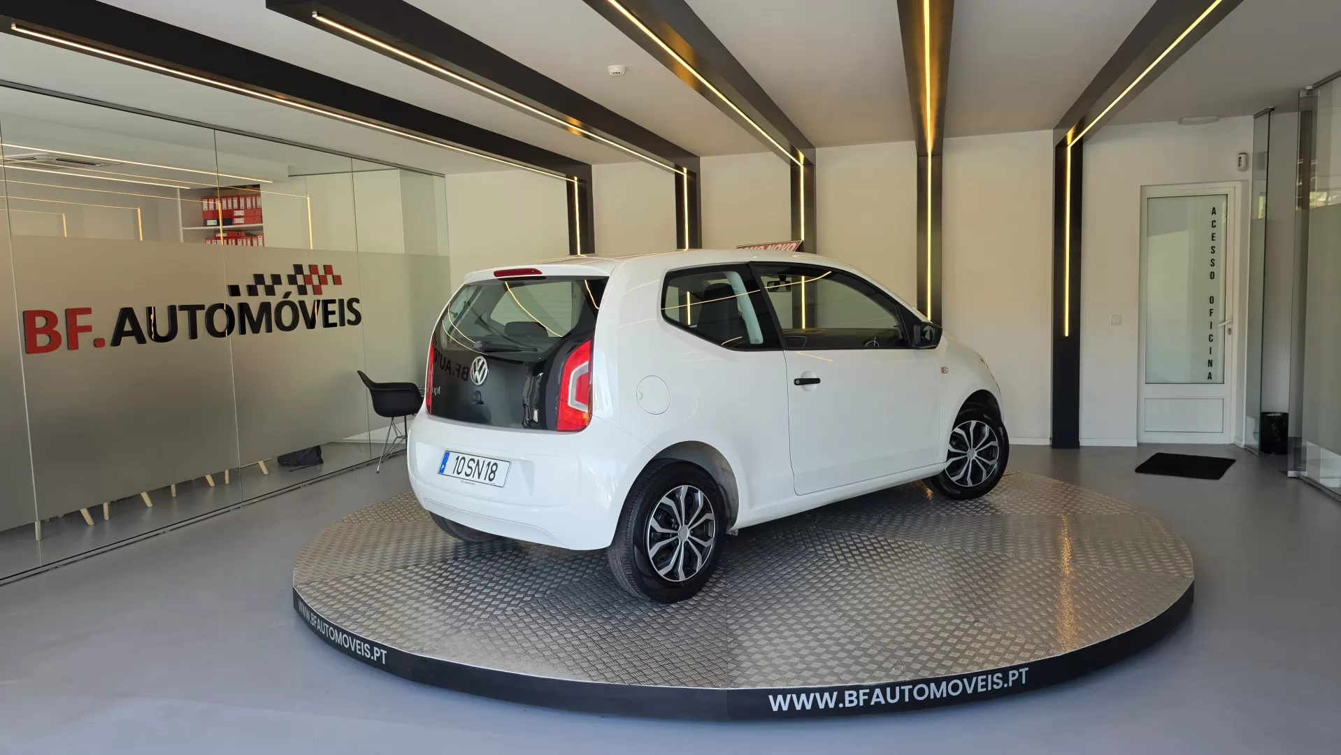 VW Up white - foto 4