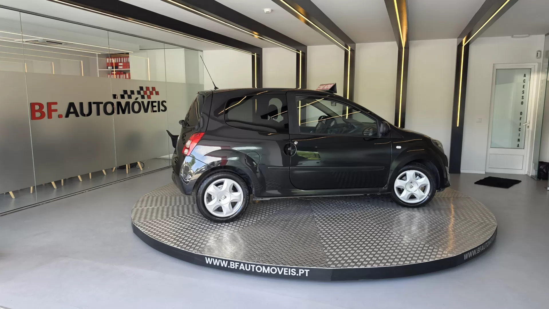 Renault Twingo 1.5 dCi Dynamique S - foto 8